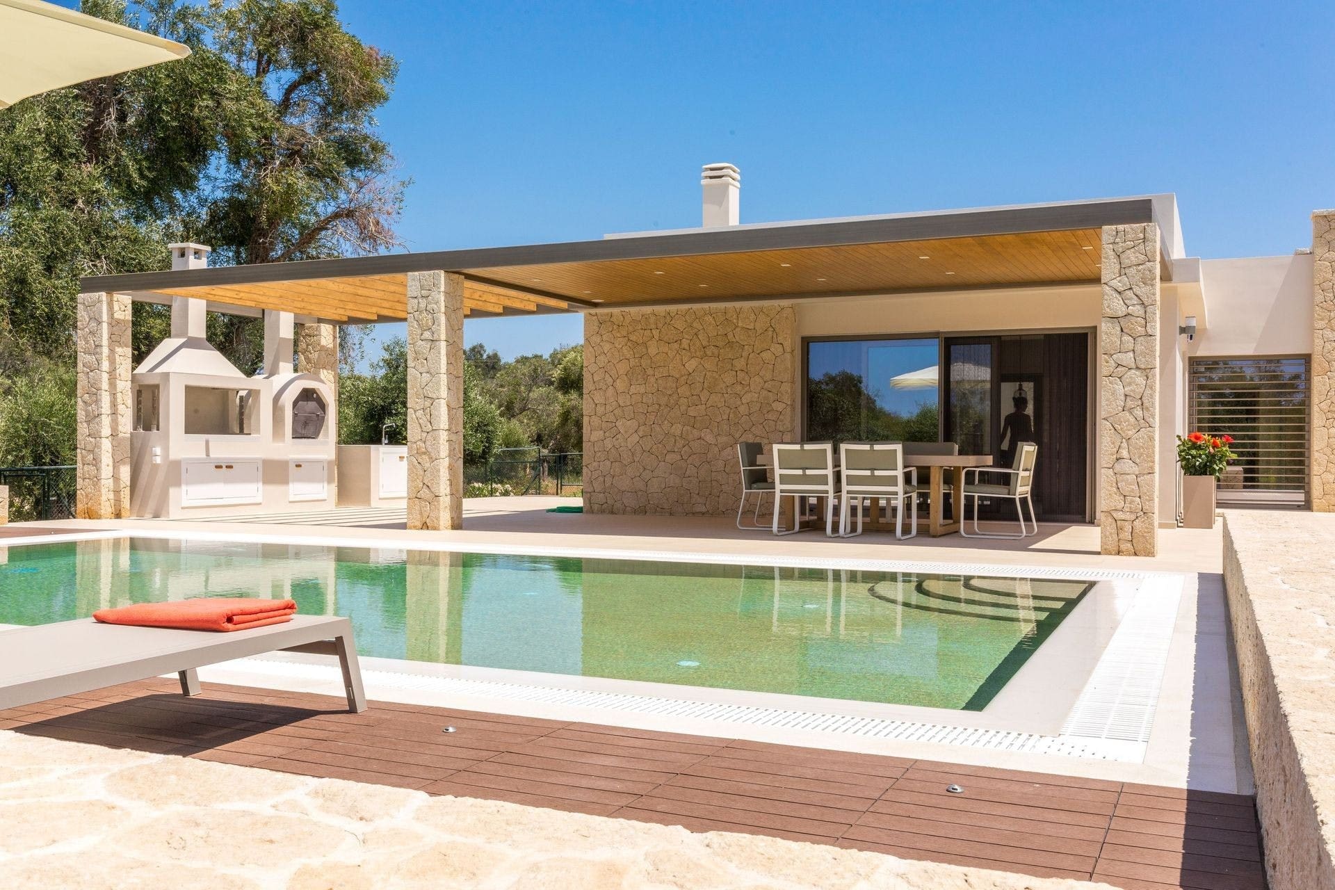 Villa Karydi Corfu: Charming 3-Bedroom Apartment with Private Pool and Sea Views, Corfu