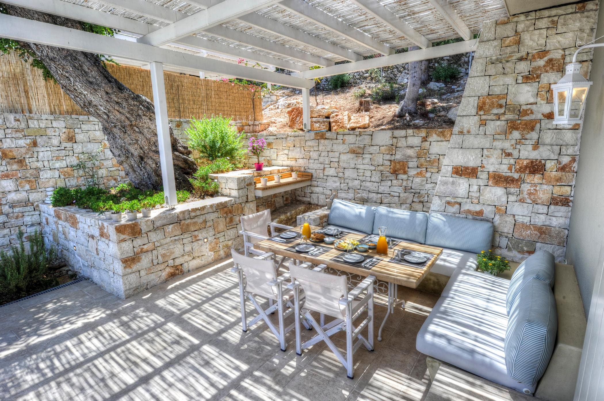 Villa Lysias Vrika Paxi: Charming 2-Bedroom Apartment with Pool and Sea Views, Paxi Greece