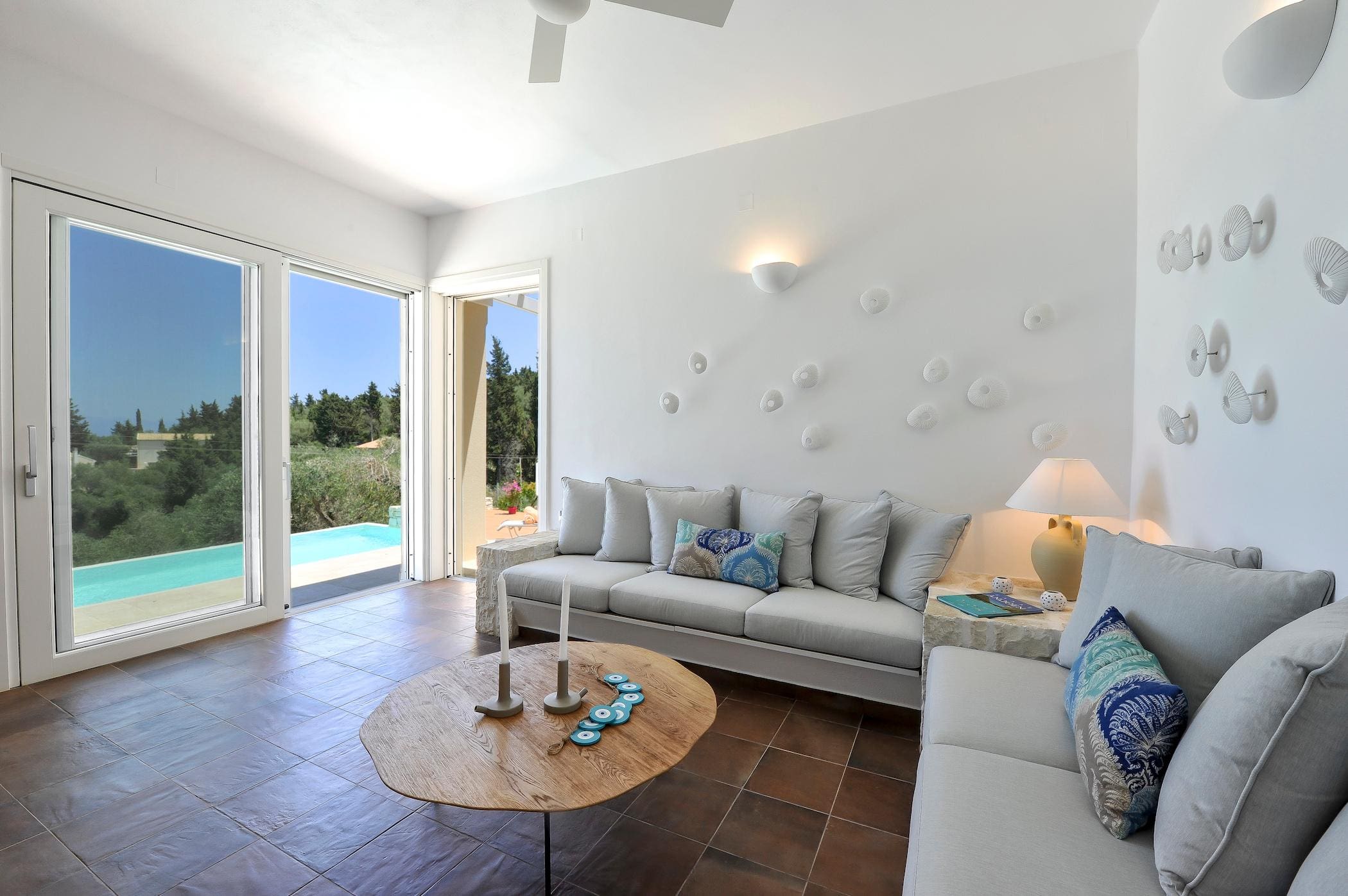 Villa Lysias Vrika Paxi: Charming 2-Bedroom Apartment with Pool and Sea Views, Paxi Greece