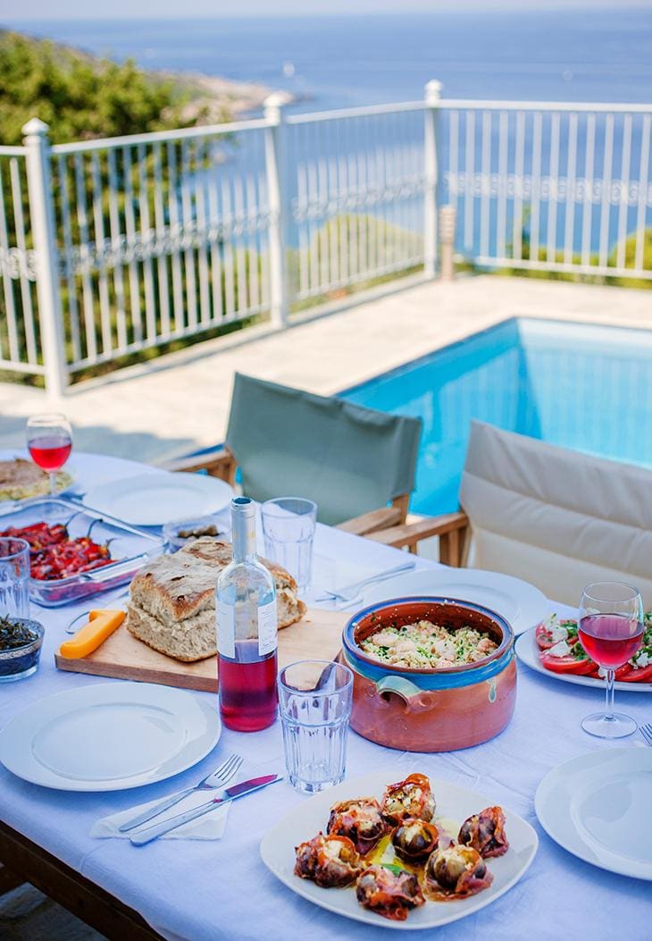 Villa Karydi Sporades: Stylish 3-Bedroom Apartment with Pool and Sea Views, Sporades Corfu