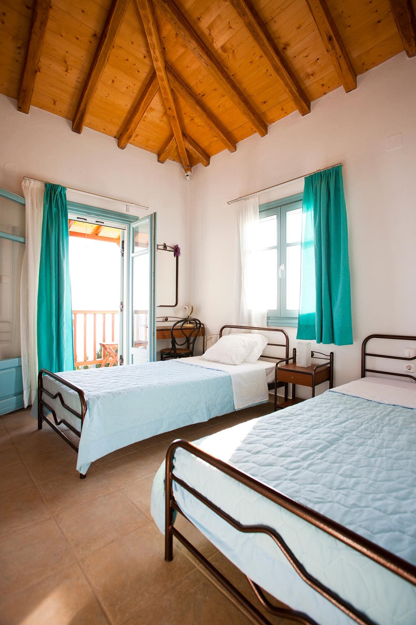 Villa Karydi Sporades: Stylish 3-Bedroom Apartment with Pool and Sea Views, Sporades Corfu
