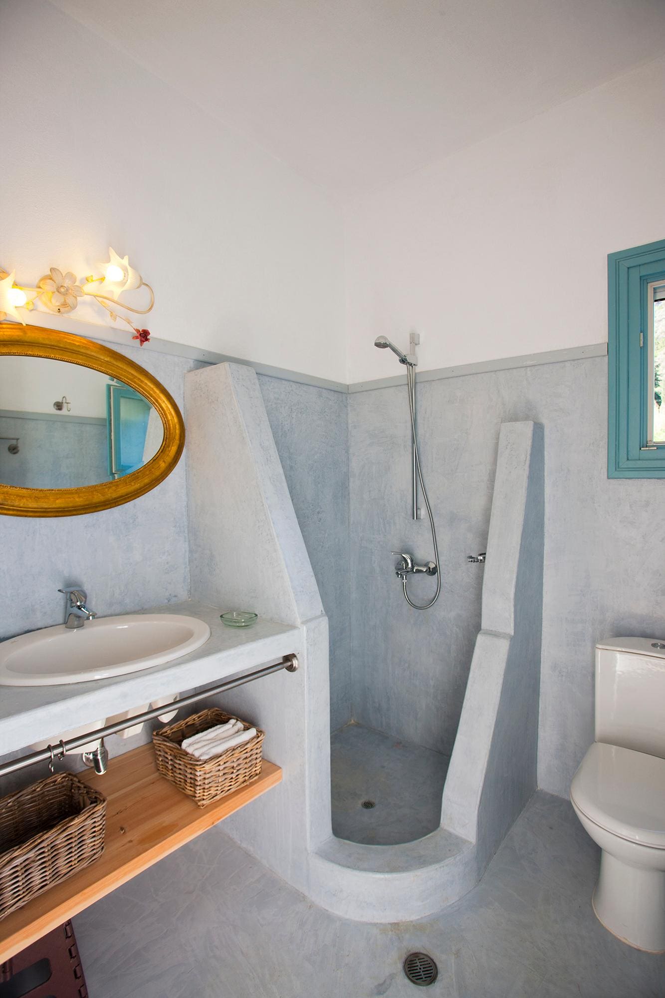 Villa Karydi Sporades: Stylish 3-Bedroom Apartment with Pool and Sea Views, Sporades Corfu