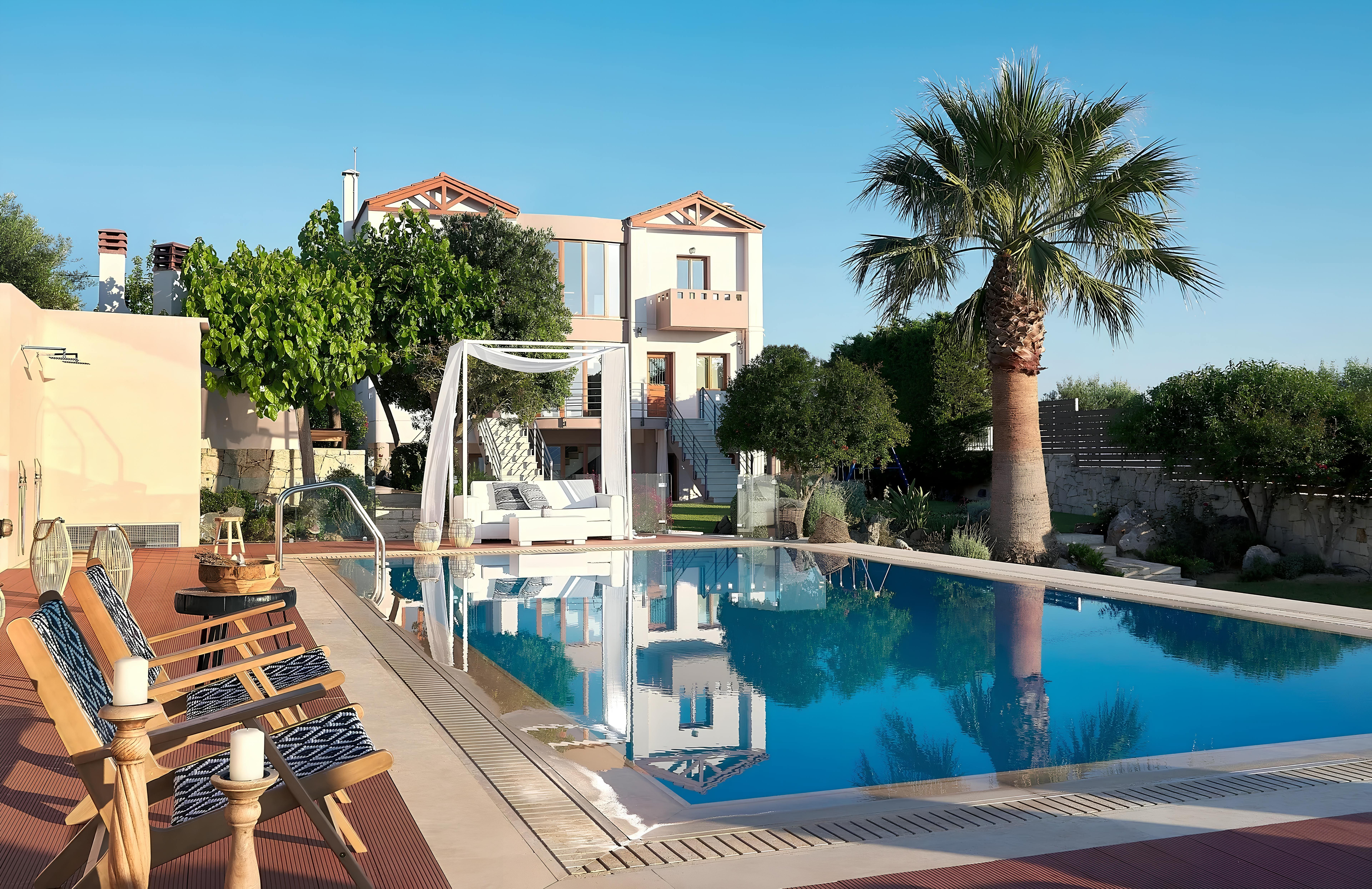 Villa Katsouni Heraklion: Luxury 5-Bedroom Villa with Private Pool and Family Amenities, Heraklion