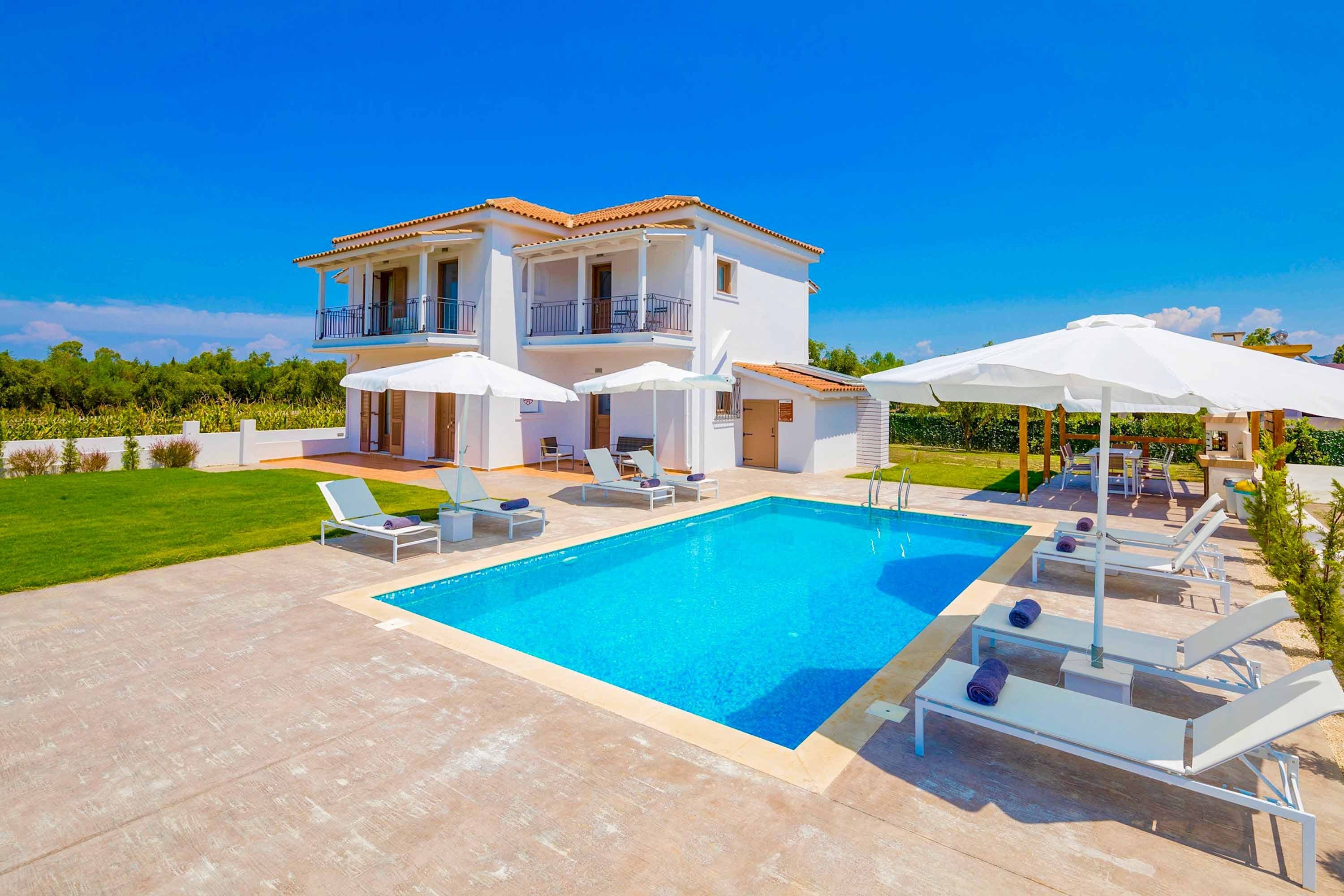 Villa Lefki Vasilikos Laganas: Spacious 4-Bedroom Apartment with Pool and Sea Views, Laganas