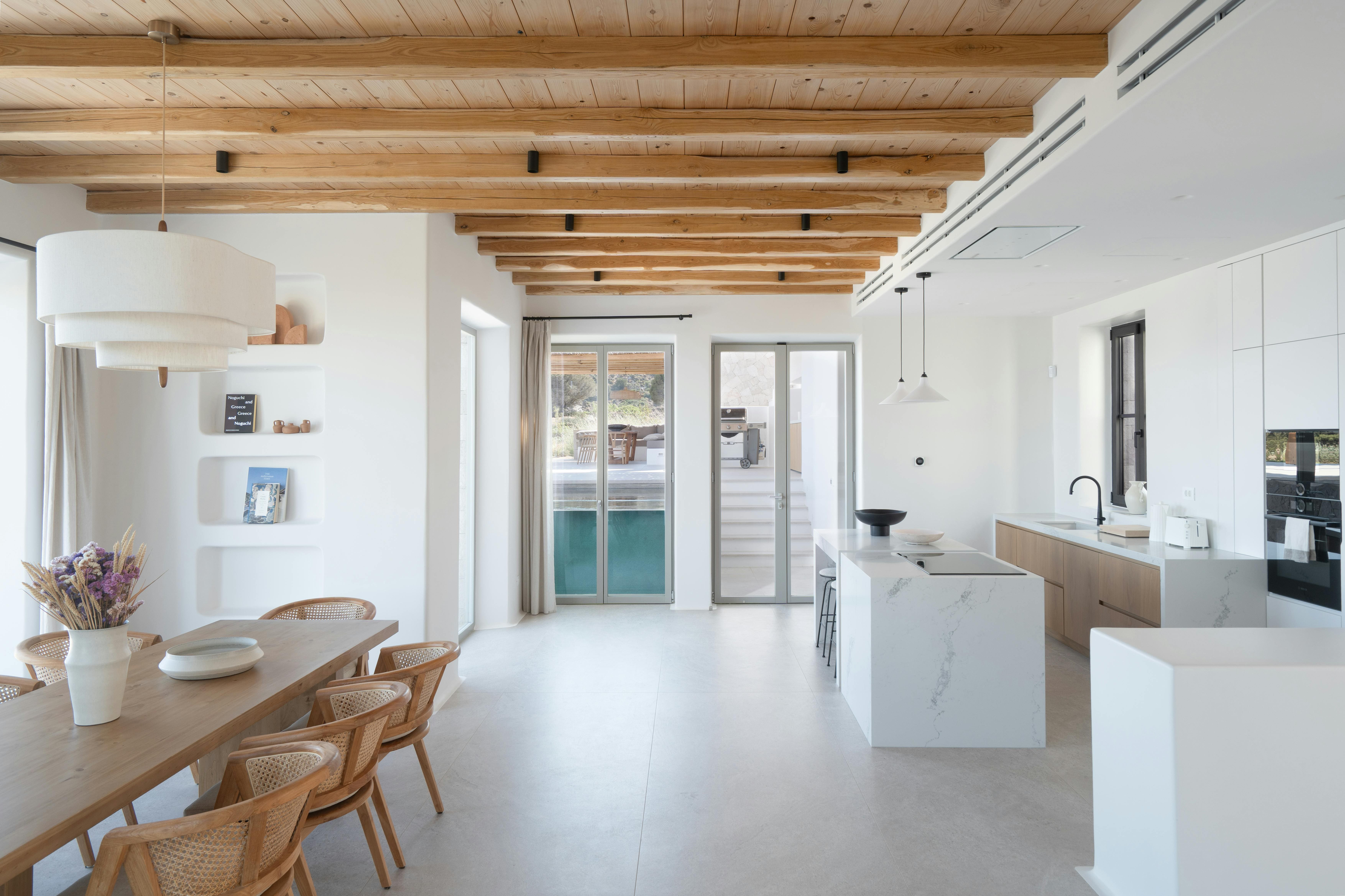 Villa Lefki Plaka Milos: Luxury 3-Bedroom Villa with Private Pool and Sea Views, Milos