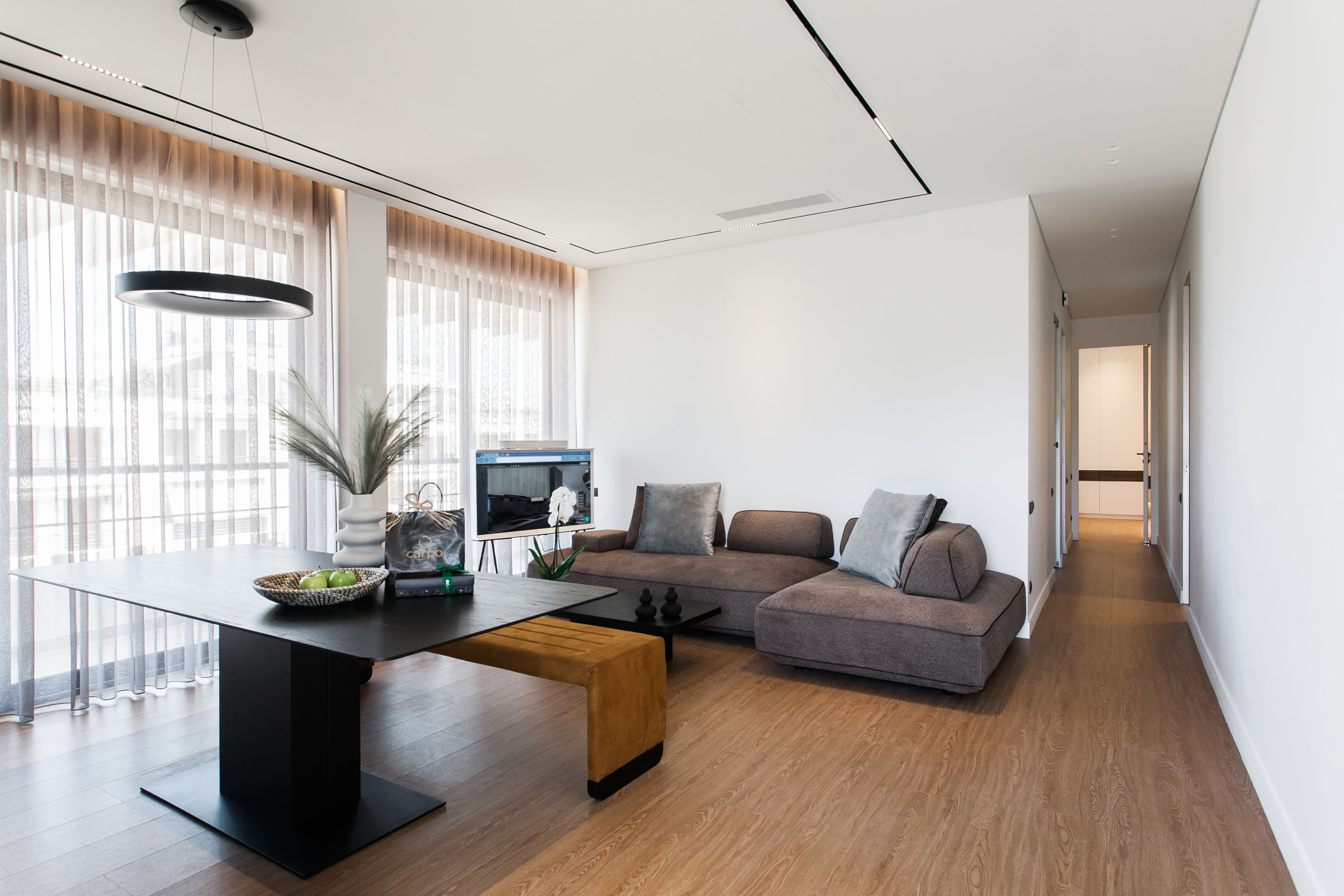 Villa Koryfi Athens: Stylish 3-Bedroom Penthouse Apartment with Sea Views, Athens