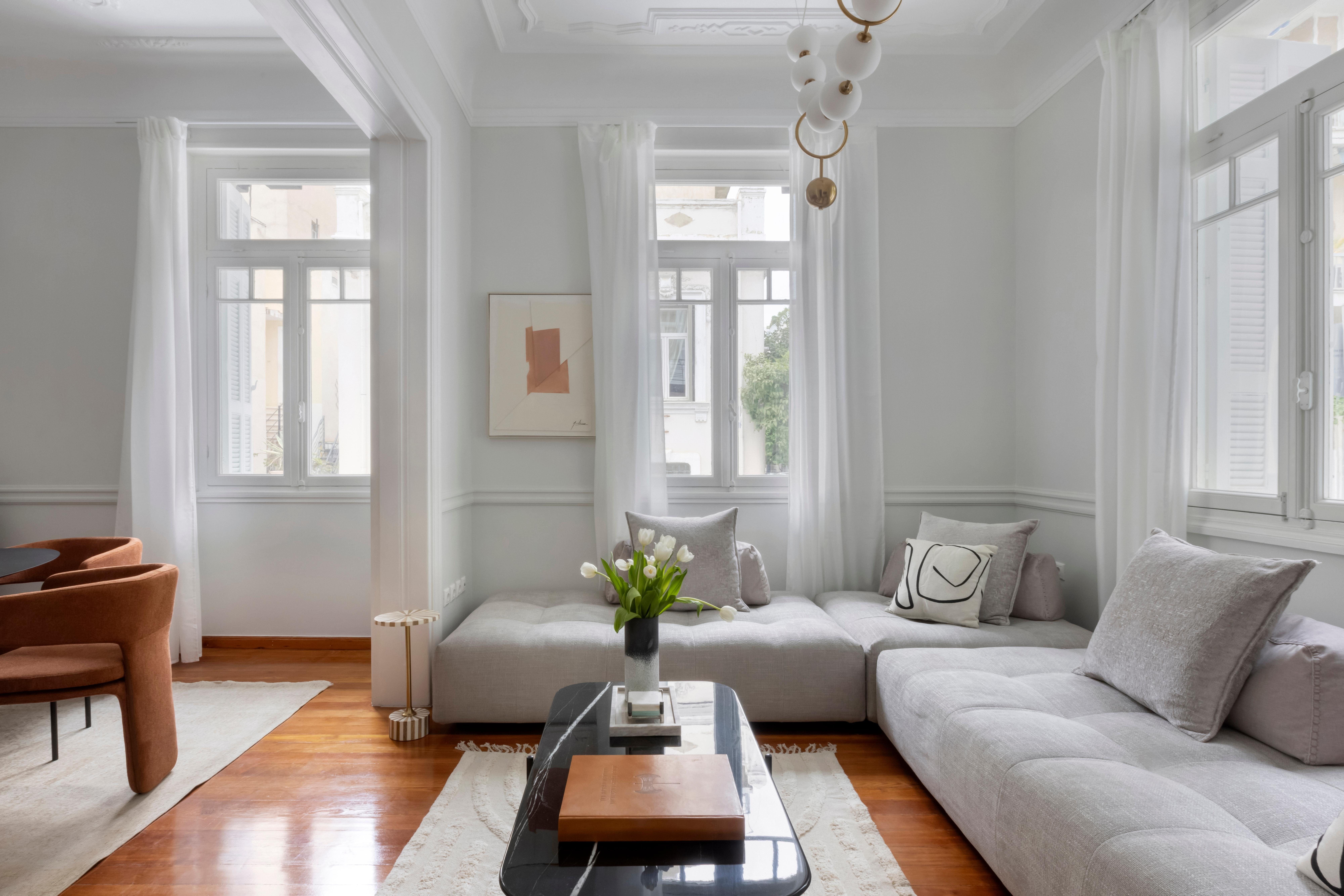 Villa Koukaki Athens: Spacious 3-Bedroom Apartment with Seaview, Athens