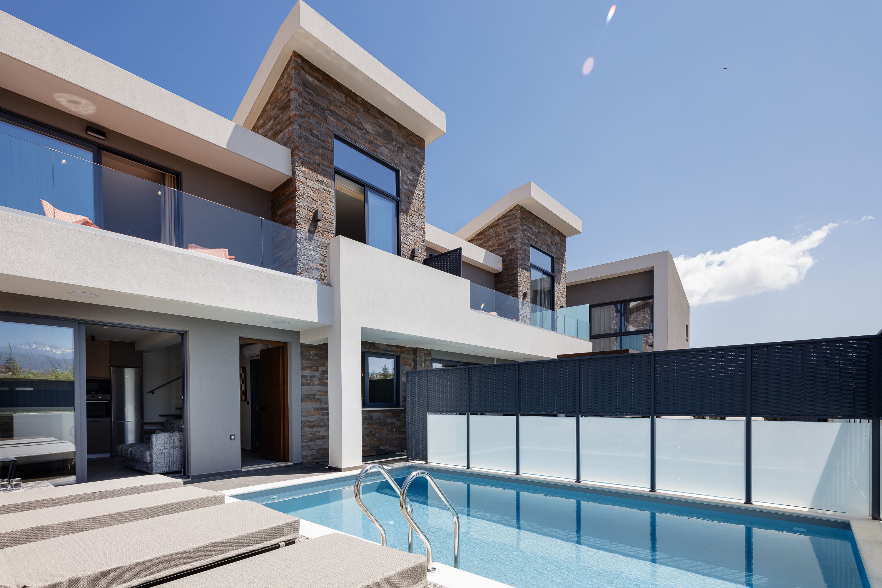 Villa Kounavi Chania: Spacious 4-Bedroom Apartment with Private Pool and Sea Views, Chania Crete