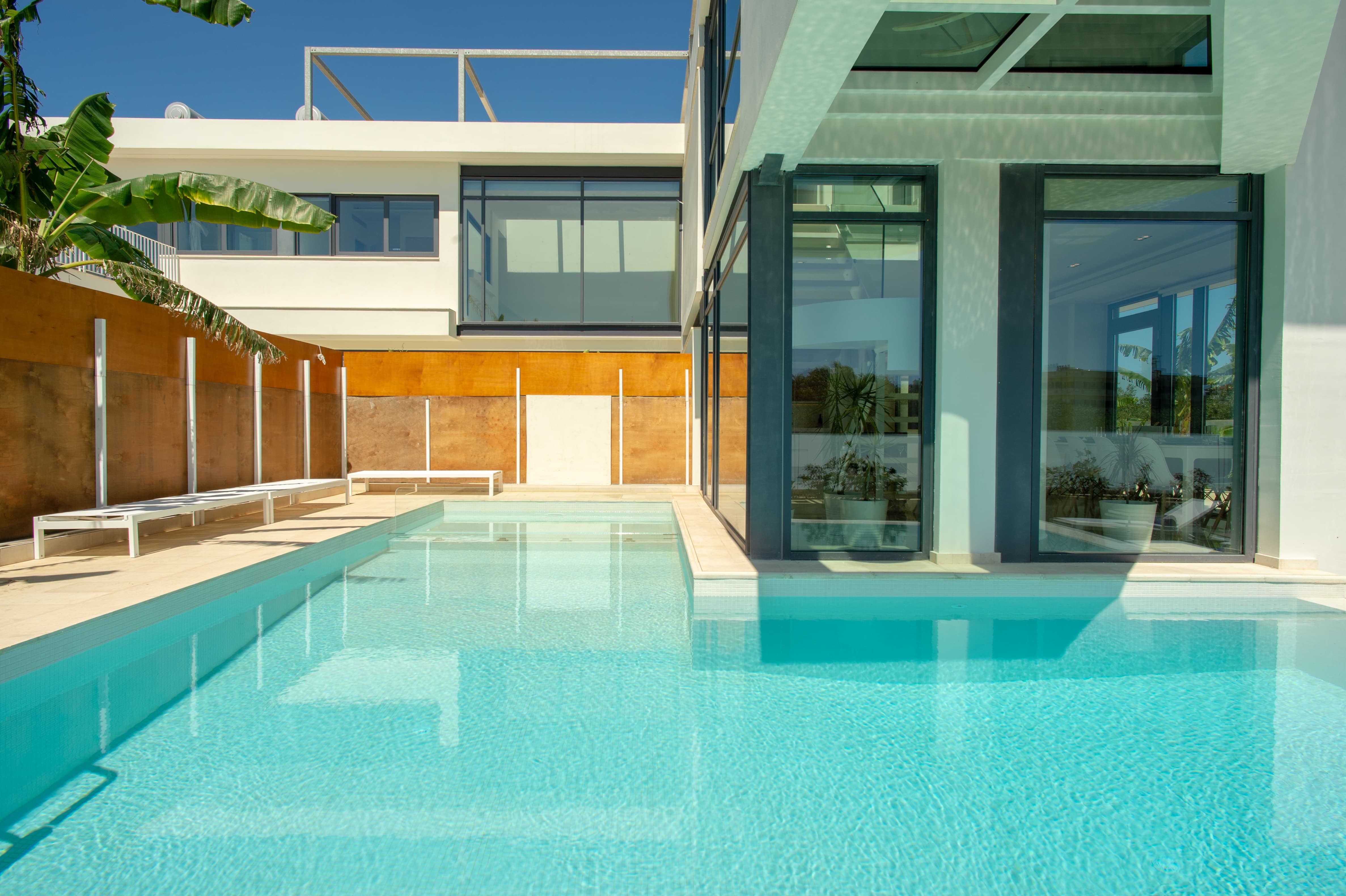 Villa Koundouros Chania: Modern 3-Bedroom Apartment Rental with Pool and Sea Views, Chania