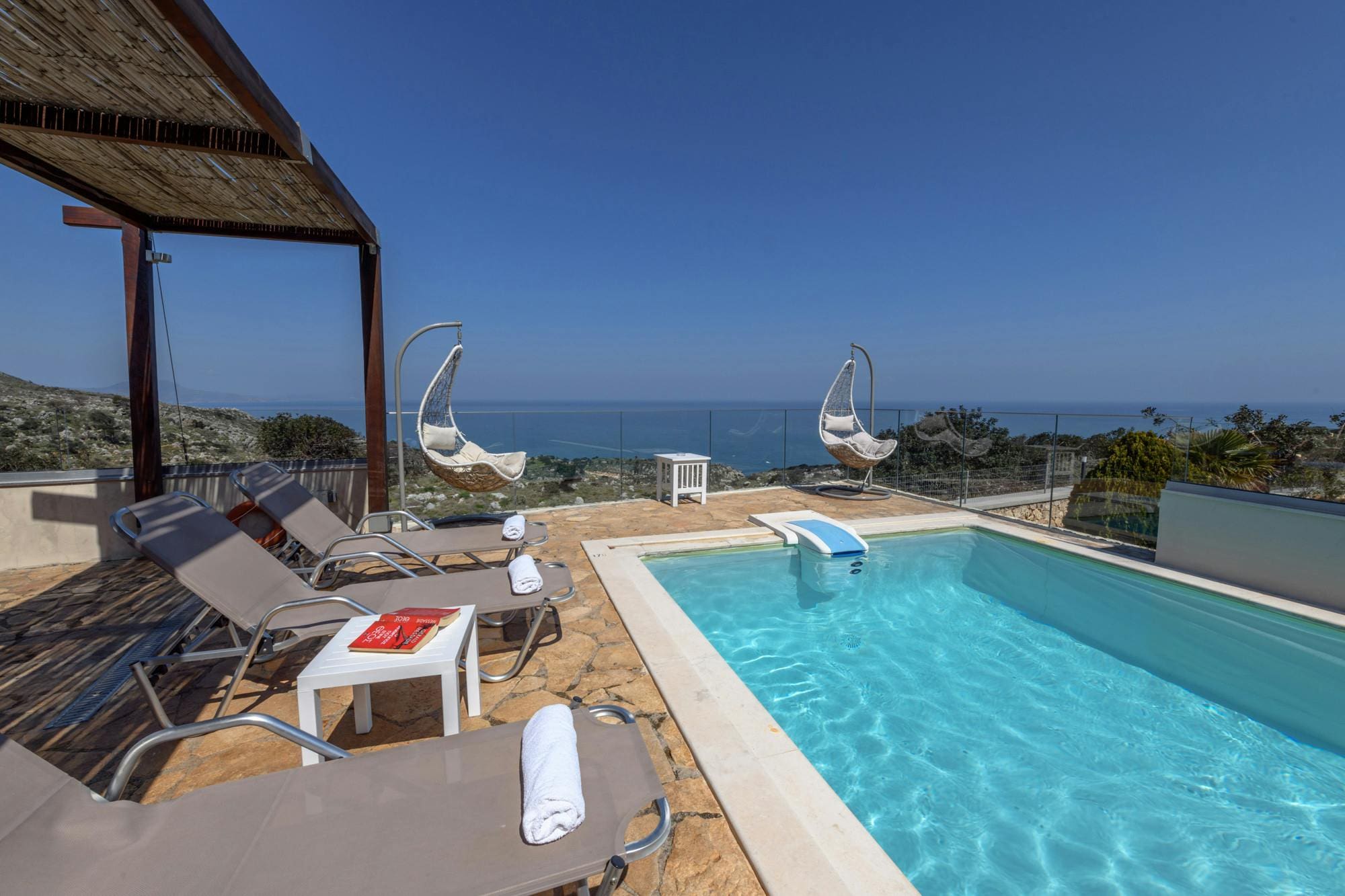 Villa Lefkos Argiroupoli Rethymnon: Spacious 6-Bedroom Apartment Rental with Pool and Sea Views, Rethymnon