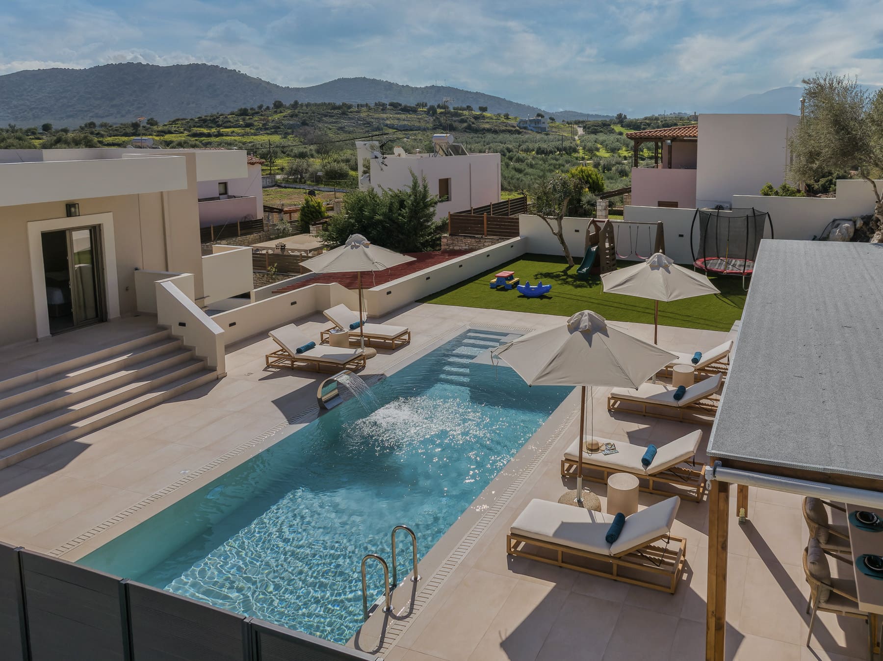 Villa Kourtis Rethymno: Luxury 3-Bedroom Villa with Private Pool and Sea Views, Rethymno