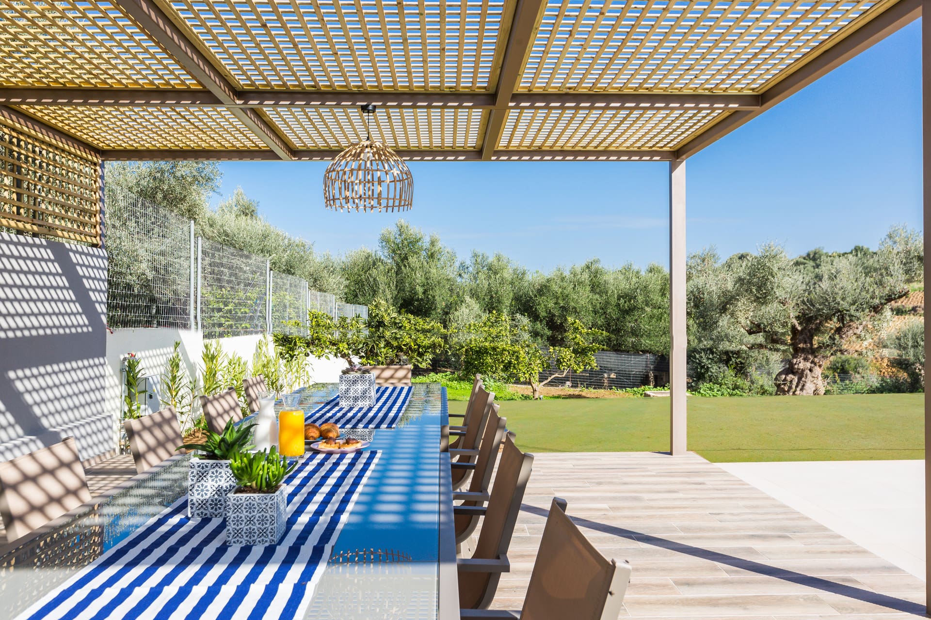 Villa Kriokampos Agia Marina: Spacious 6-Bedroom Luxury Apartment with Private Pool, Agia Marina Crete