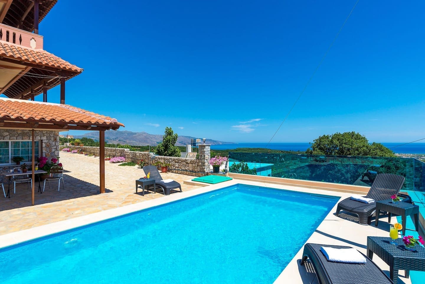 Villa Zephyros Steni Agia Marina: Luxury 4-Bedroom Villa with Private Pool and Sea Views, Agia Marina Crete