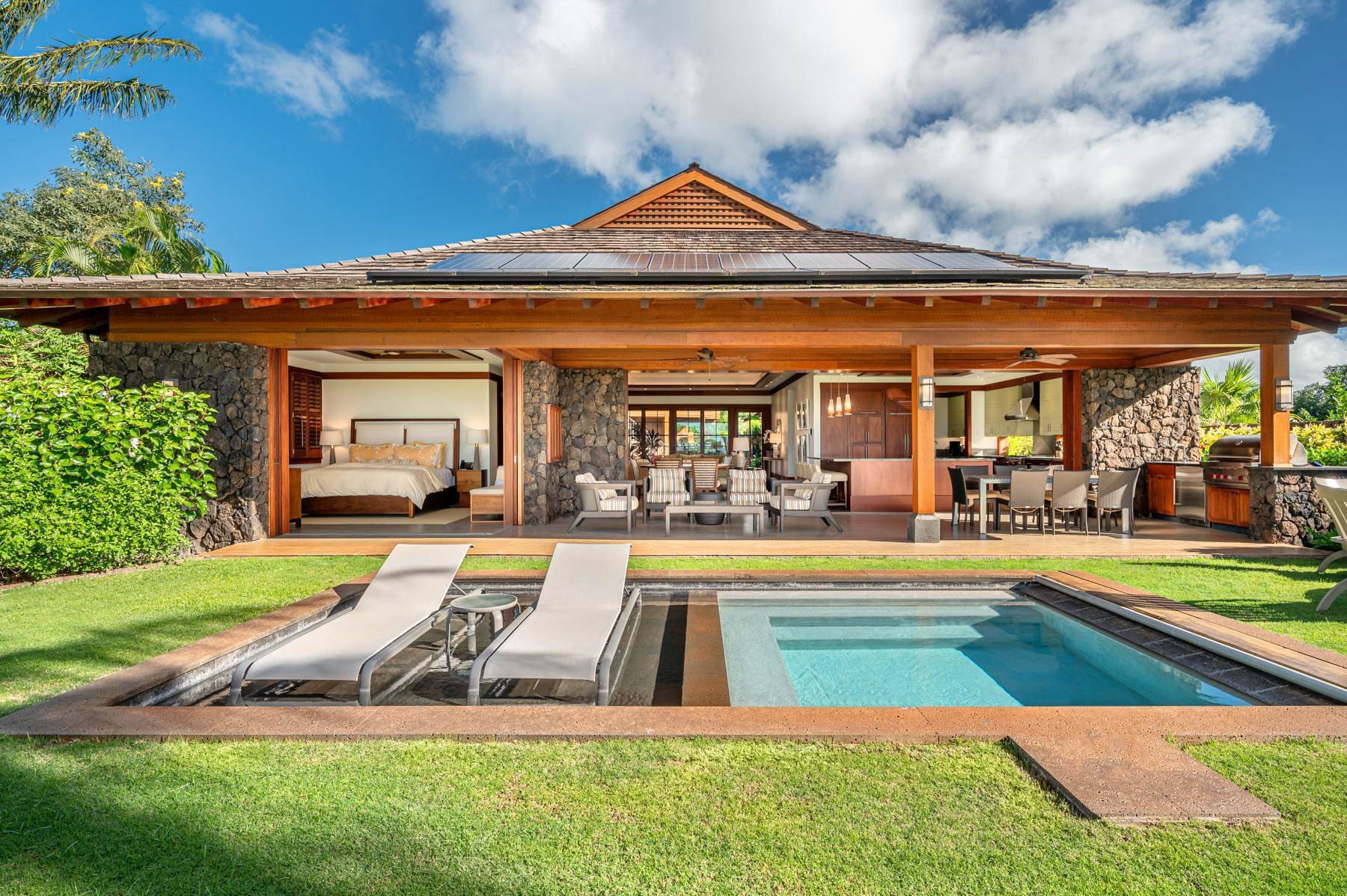 Villa Alba Mahinahina Hawaii: Luxury 4-Bedroom Villa with Private Pool and Ocean Views, Hawaii
