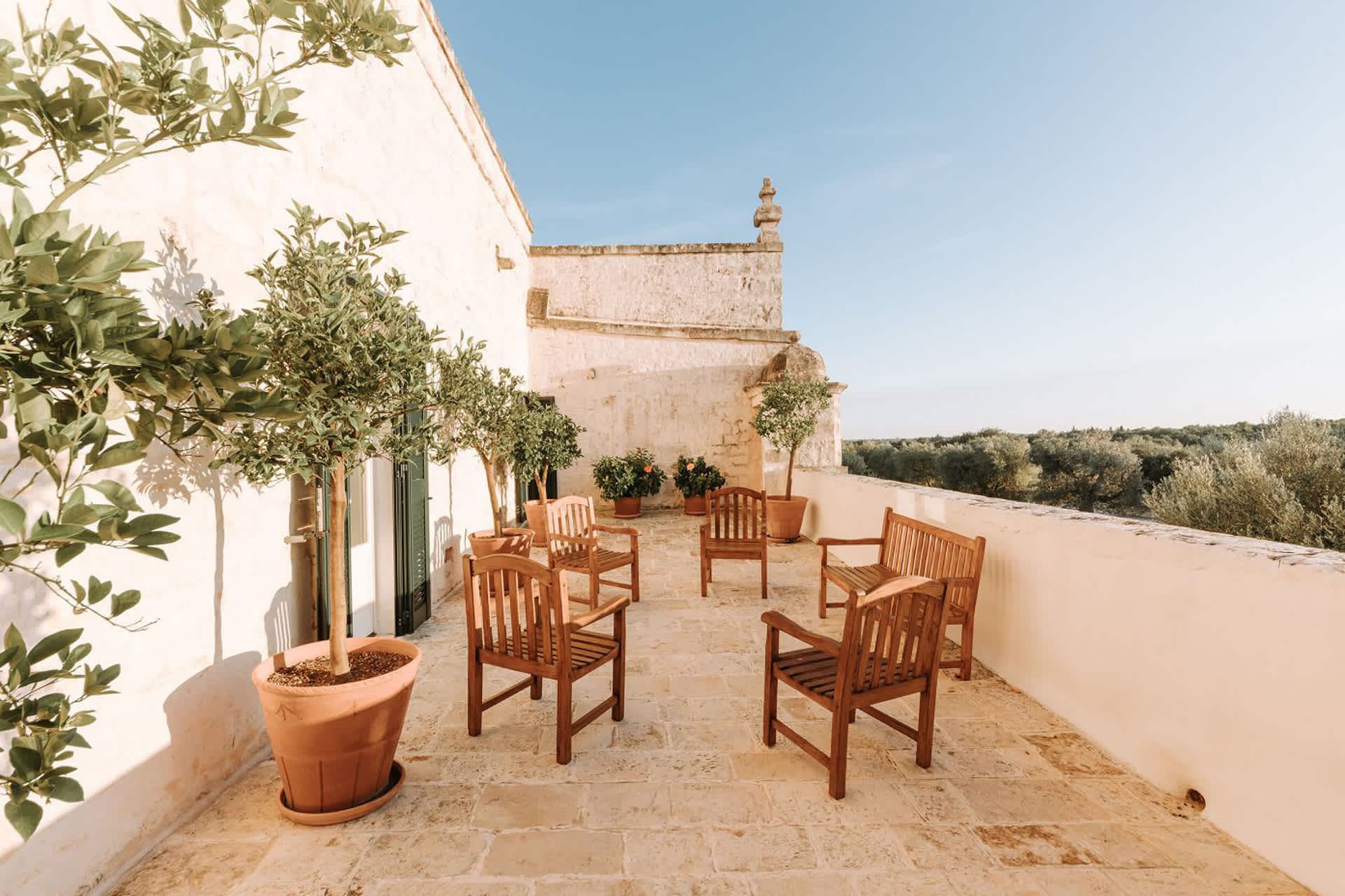 Villa Lamione Ostuni Ostuni 6: Luxury 6-Bedroom Villa with Private Pool and Sea Views, Ostuni