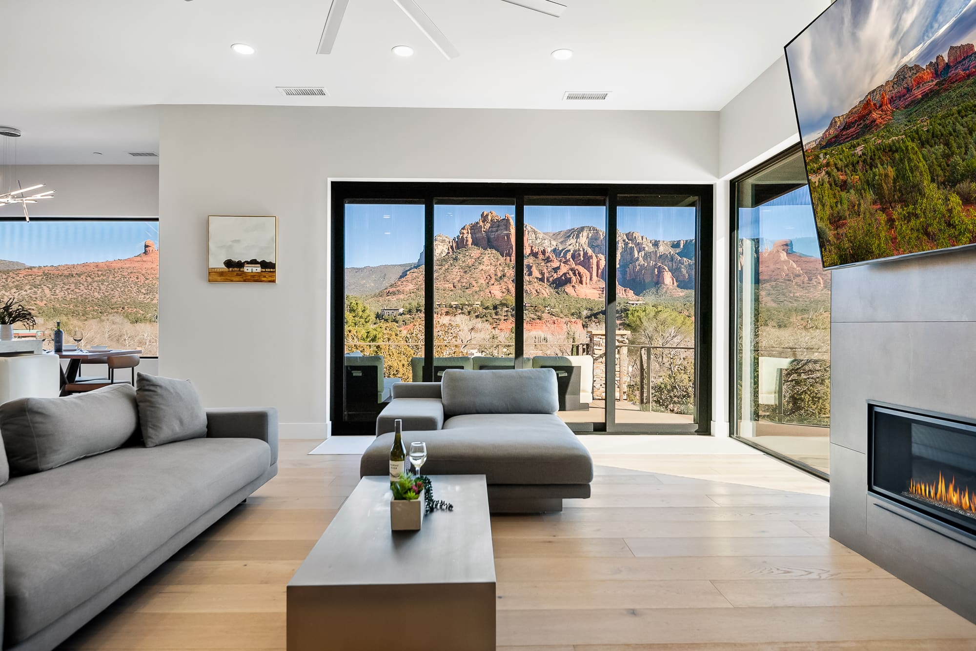 Villa Manzanita Sedona: Luxury 4-Bedroom Villa with Hot Tub and Air Conditioning, Sedona