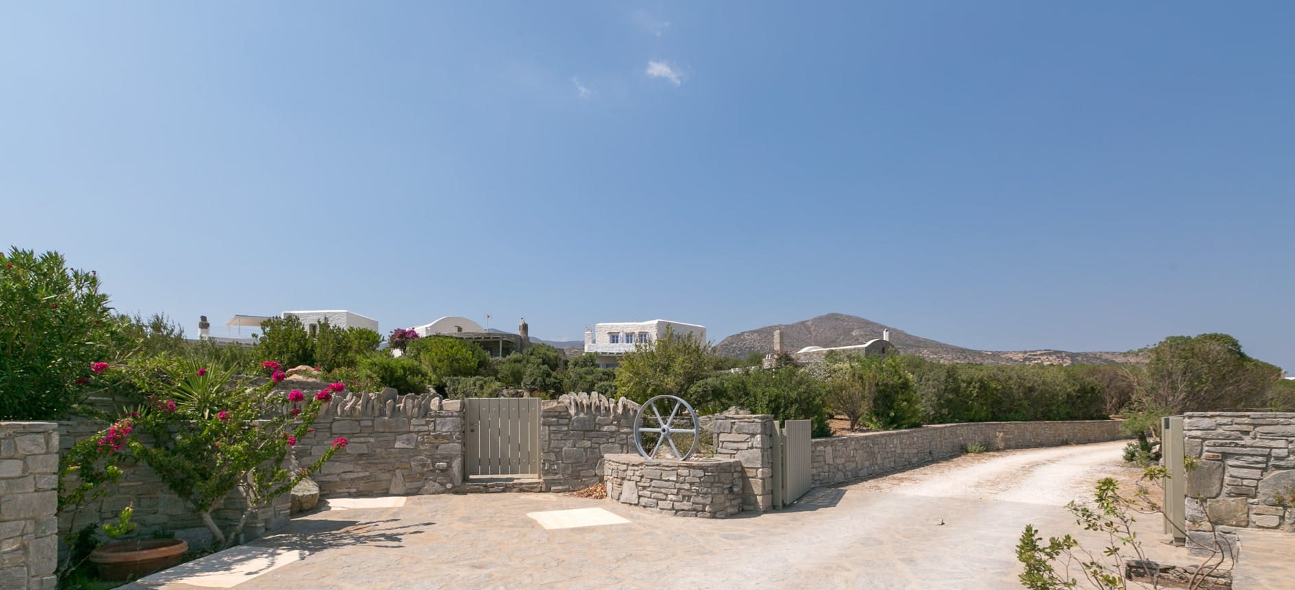 Villa Marpessa Paros: Resort Villa Rental with Sea Views and Beachfront Access in Paros, 2 Bedrooms