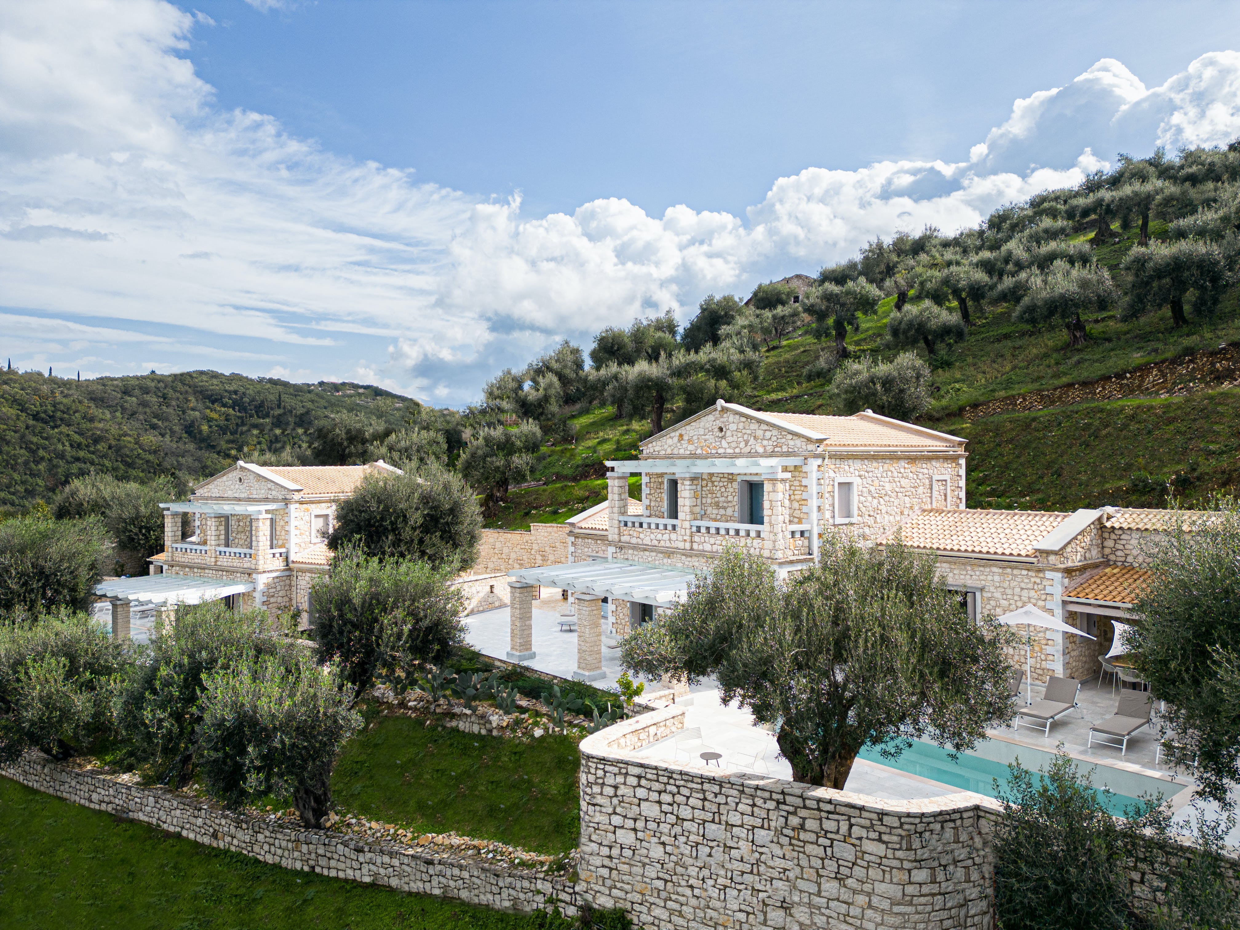 Villa Kyanos Syvota Acharavi: Spacious 8-Bedroom Apartment with Seaview and Pool, Acharavi