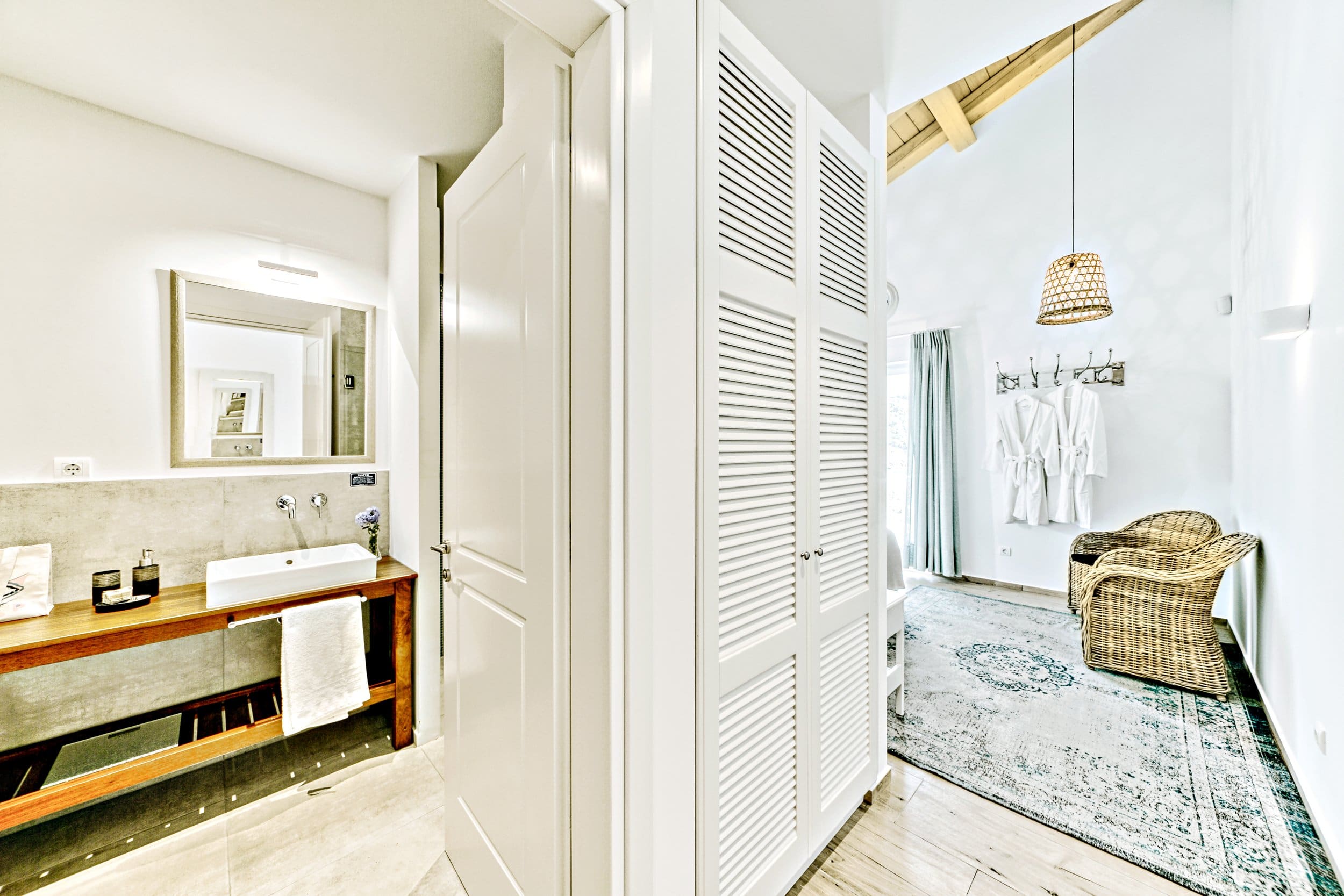Villa Lysias Lofos Agios Stefanos: Luxury 5-Bedroom Apartment with Seaview and Pool, Agios Stefanos