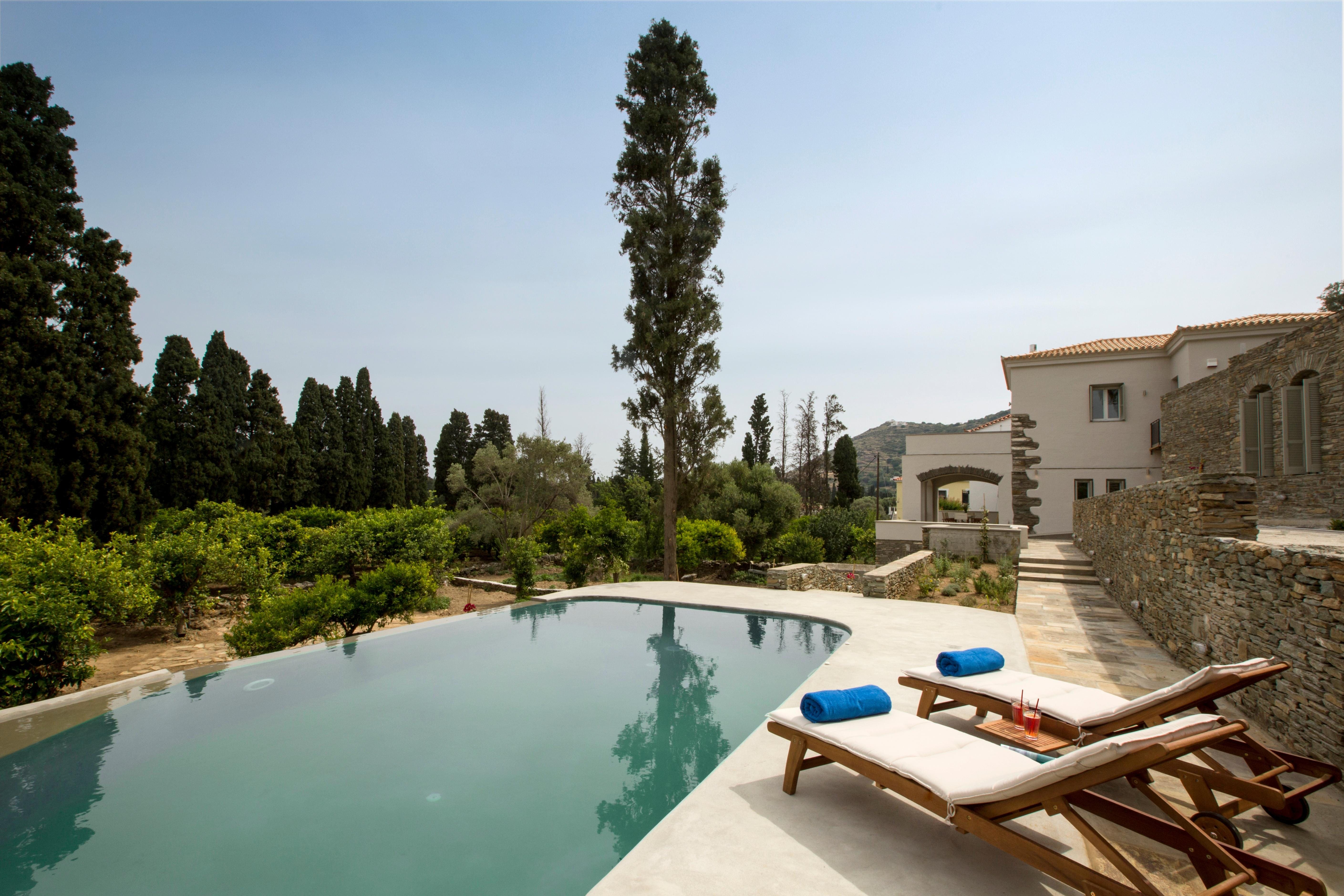 Villa Lysias Zogari Andros: Luxury 5-Bedroom Apartment with Seaview and Pool, Andros
