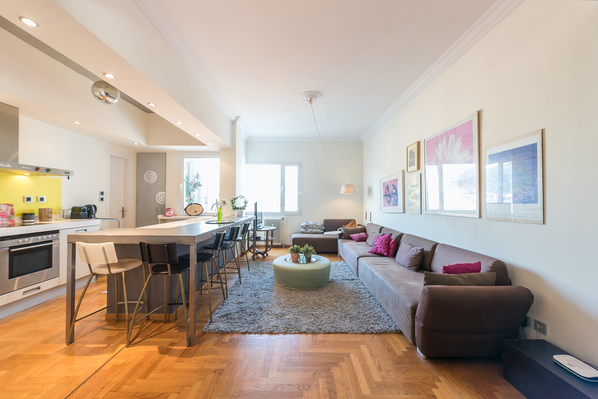 Villa Lefkos Kallimarmaro Athens: Spacious 3-Bedroom Apartment with Acropolis Views, Athens