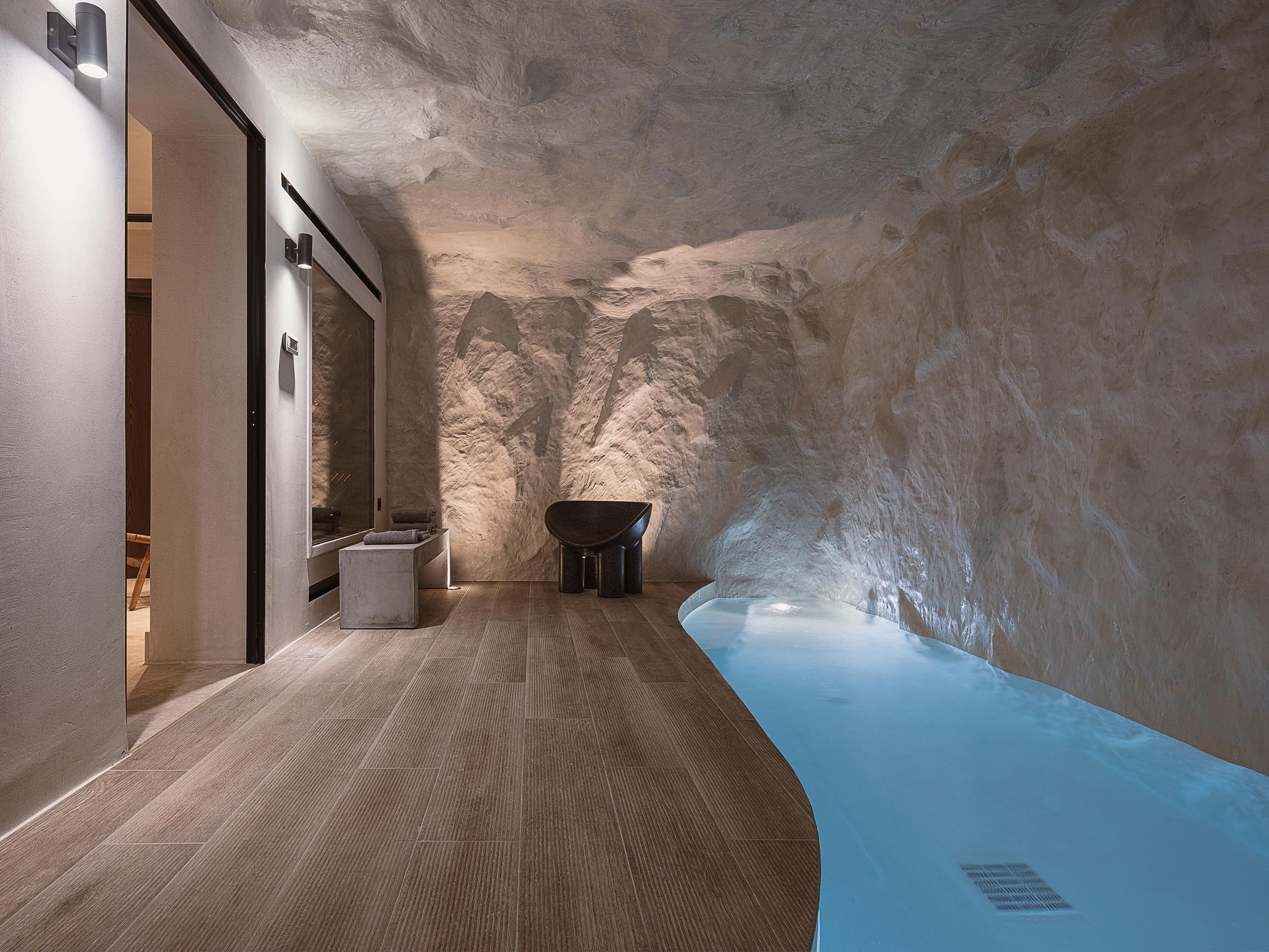 Villa Lysias Marathi Chania: Spacious 5-Bedroom Apartment with Sea Views and Pool, Chania
