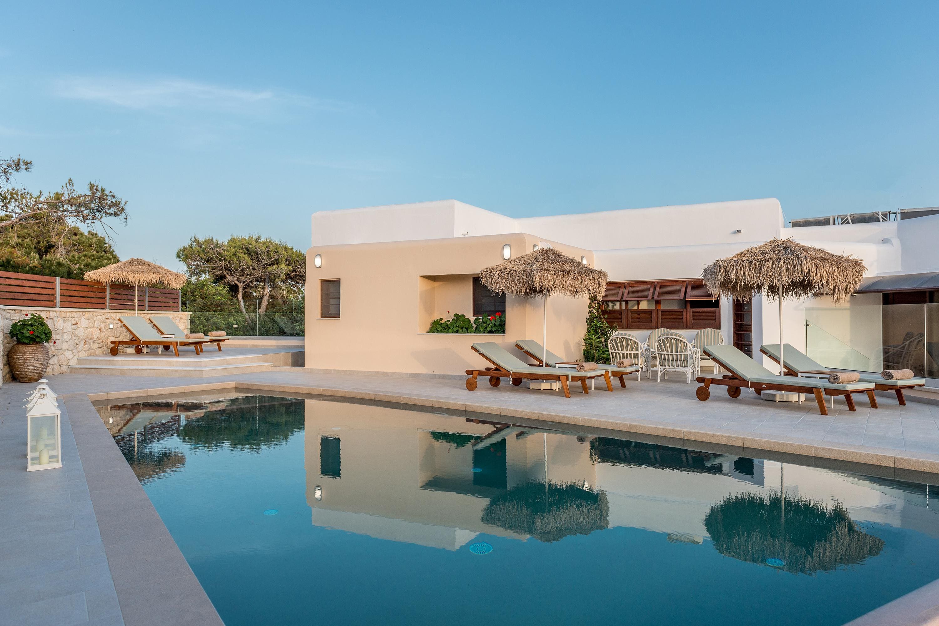 Villa Boreas Kastro Chorafakia: 4-Bedroom Luxury Apartment with Infinity Pool and Sea Views, Crete