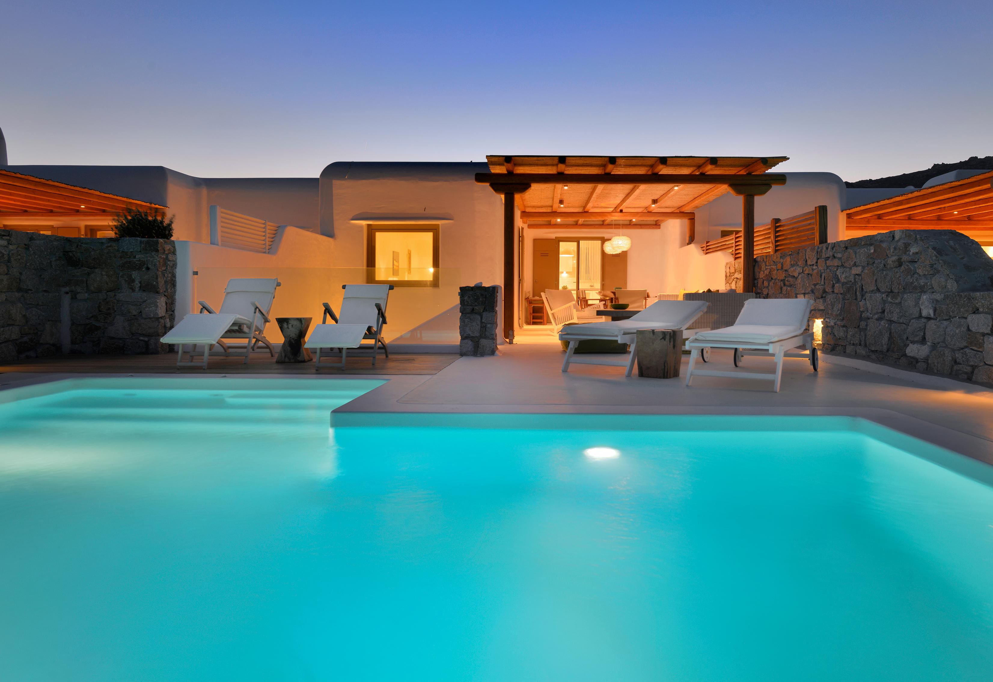 Villa Lefkos Koroni Elia: Luxury 2-Bedroom Apartment with Pool and Seaview, Elia Mykonos
