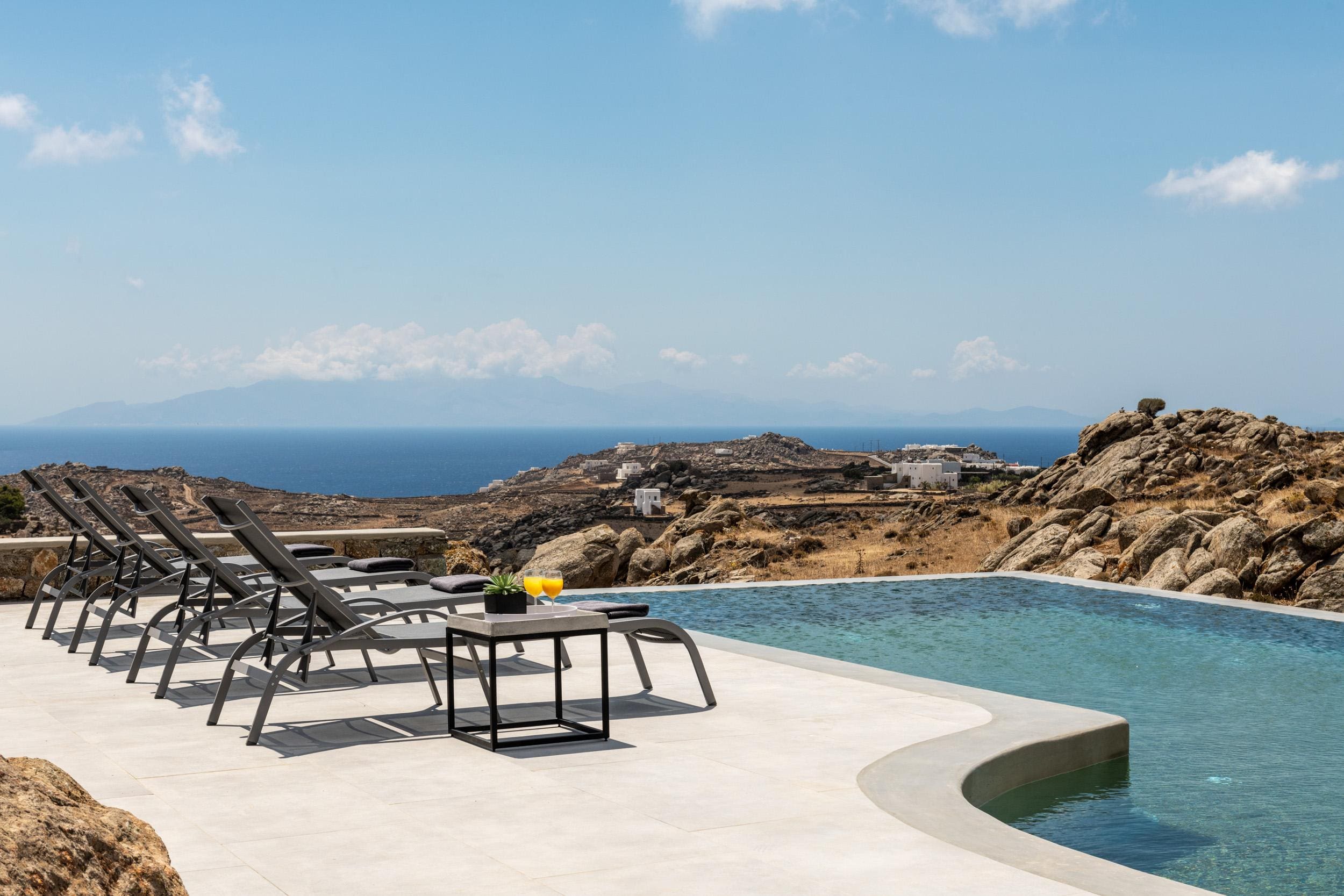 Villa Ostria Charkadio Elia: 10-Bedroom Luxury Villa with Pool and Seaview, Elia, Mykonos