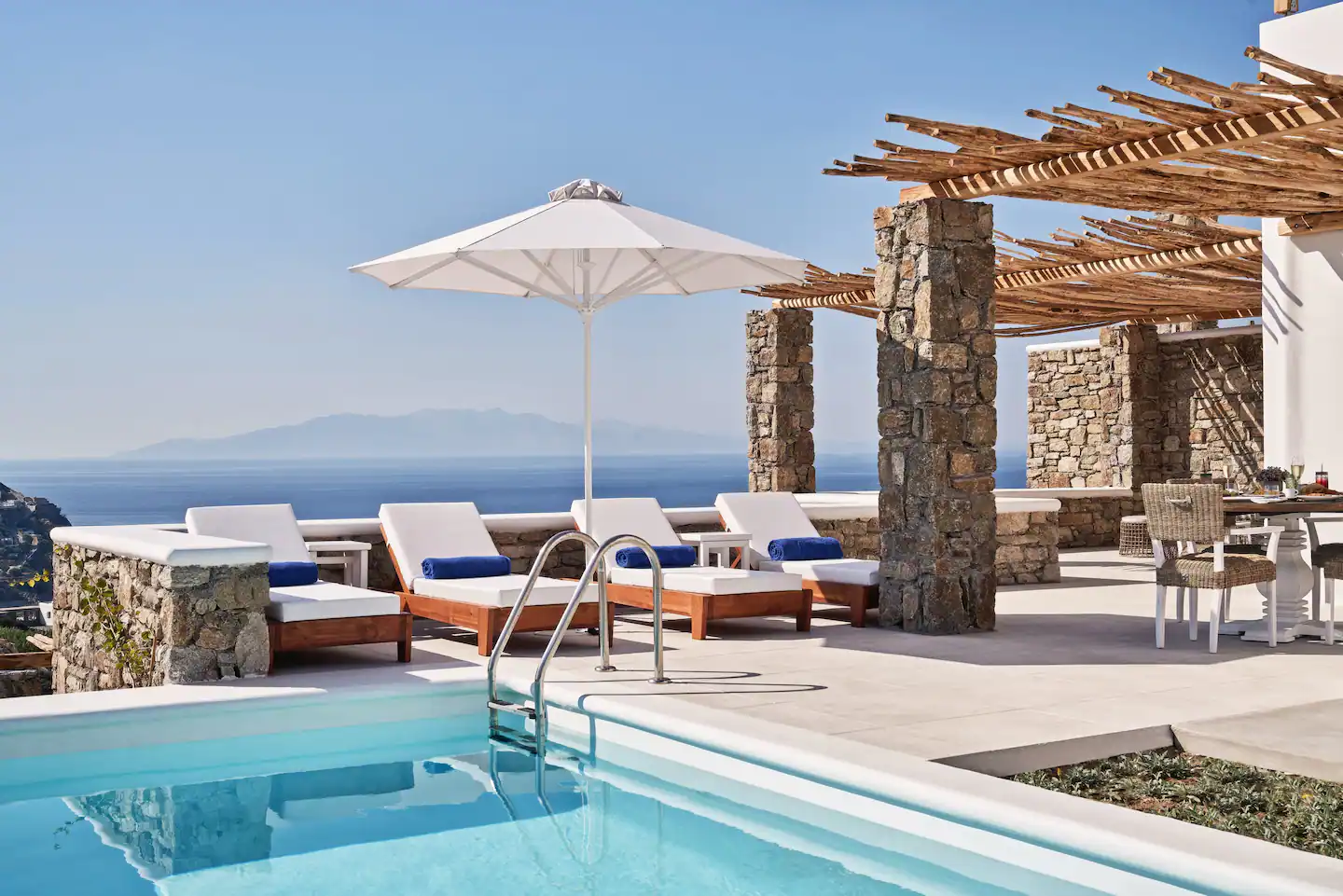 Villa Chrysos Kolpos Elia: 1-Bedroom Luxury Apartment with Seaview and Pool, Mykonos Elia