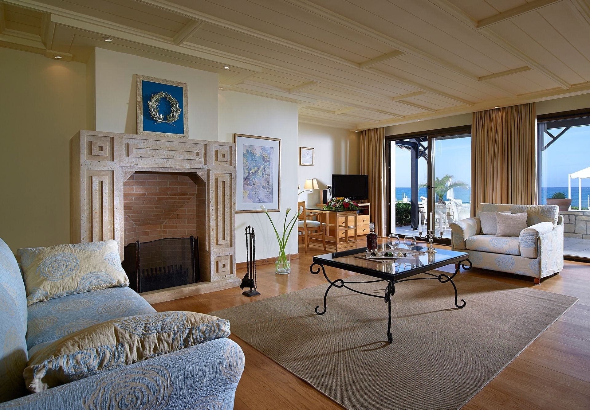 Villa Boreas Koutouloufari Greece: Luxury 2-Bedroom Apartment with Seaview and Pool, Crete