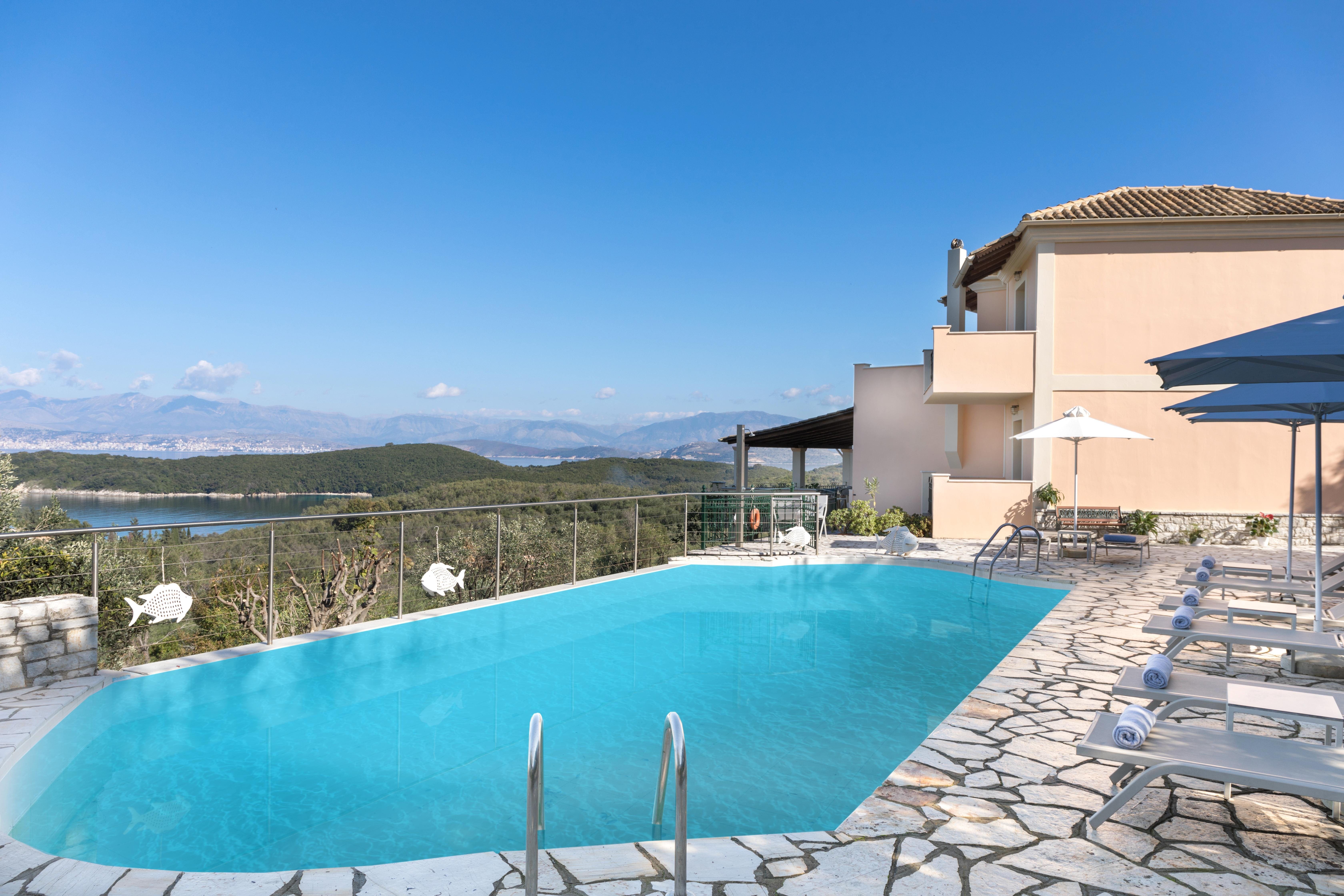 Villa Lefkos Keras Kassiopi: Spacious 5-Bedroom Apartment with Seaviews and Pool, Kassiopi