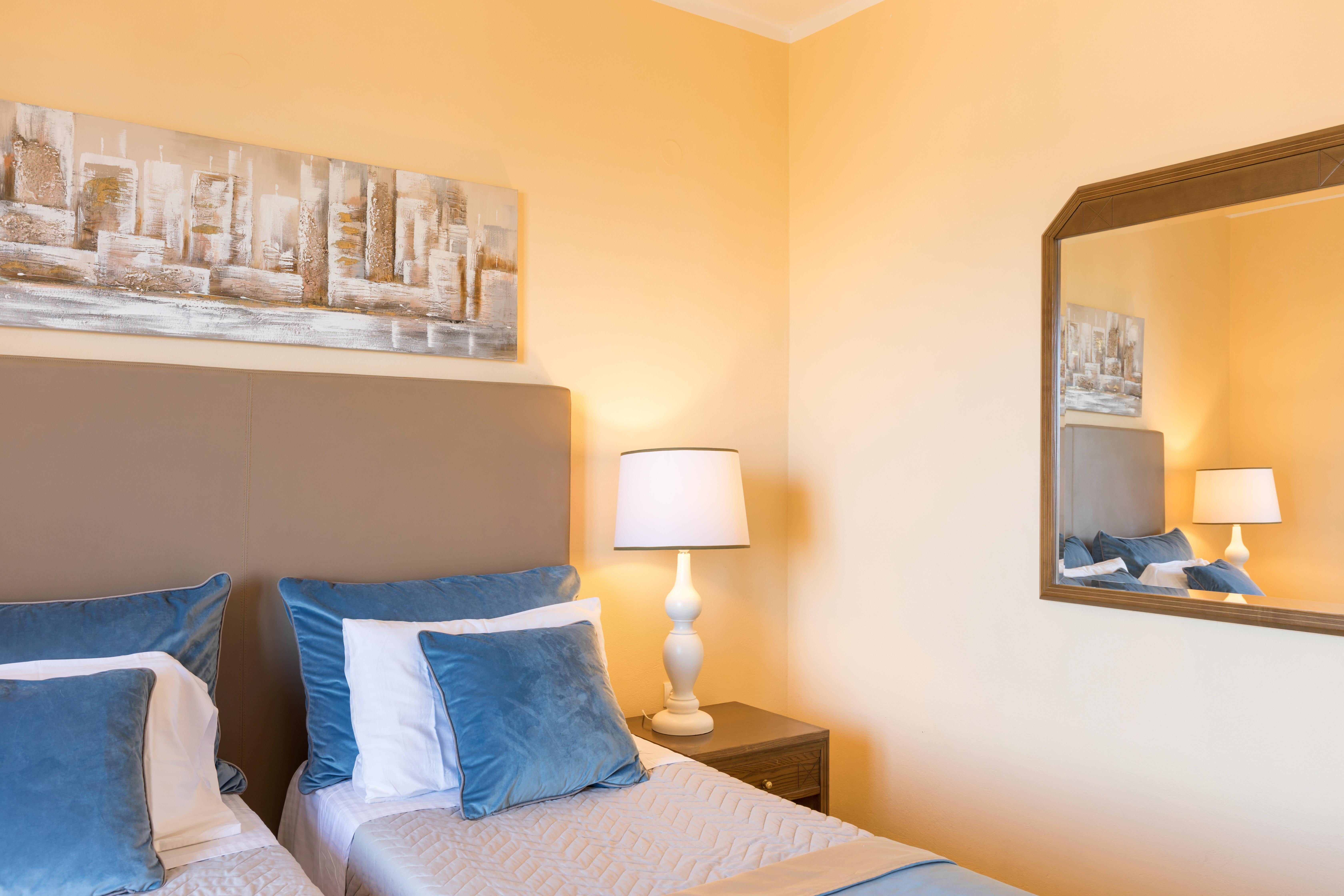 Villa Lefkos Keras Kassiopi: Spacious 5-Bedroom Apartment with Seaviews and Pool, Kassiopi