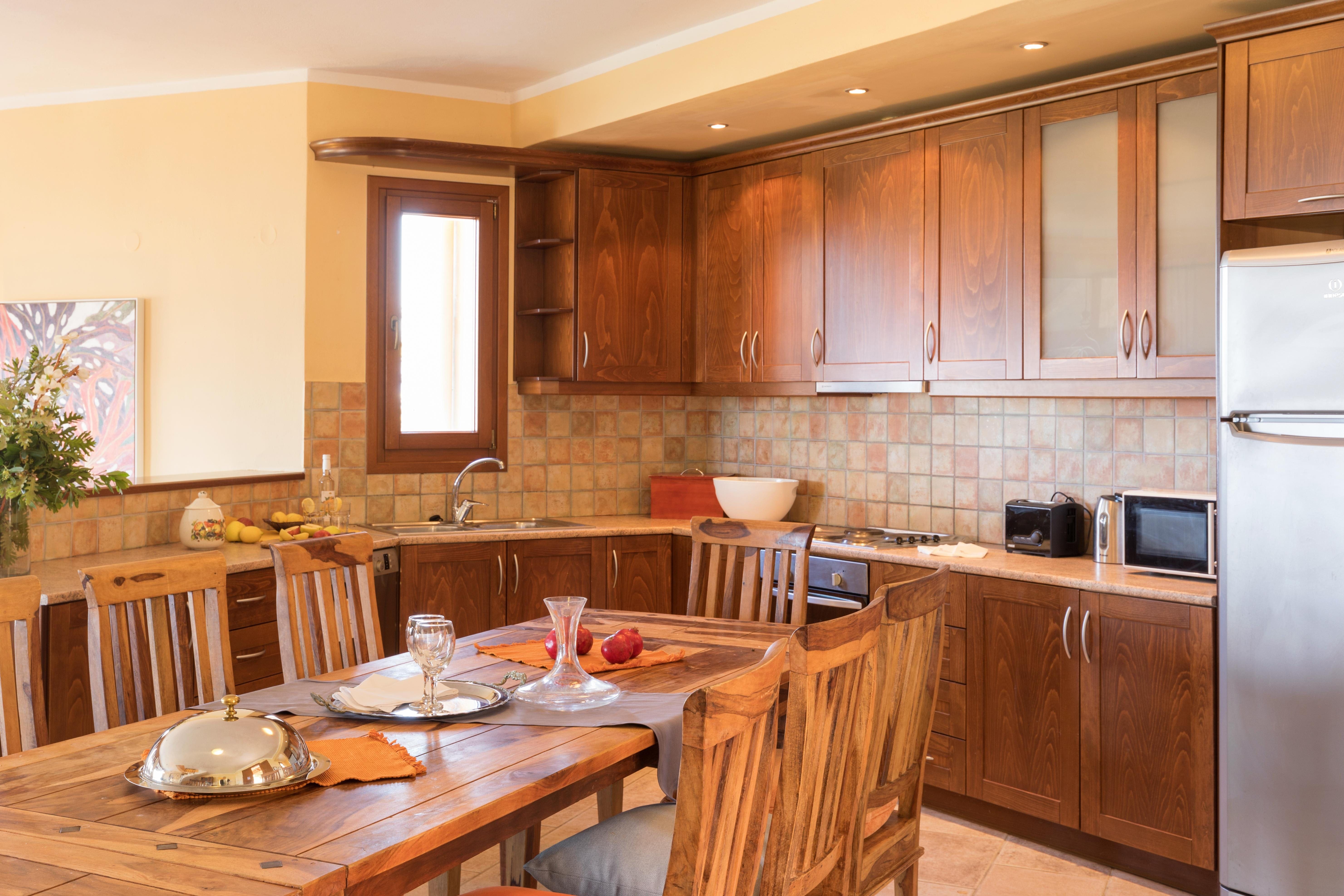 Villa Lefkos Keras Kassiopi: Spacious 5-Bedroom Apartment with Seaviews and Pool, Kassiopi