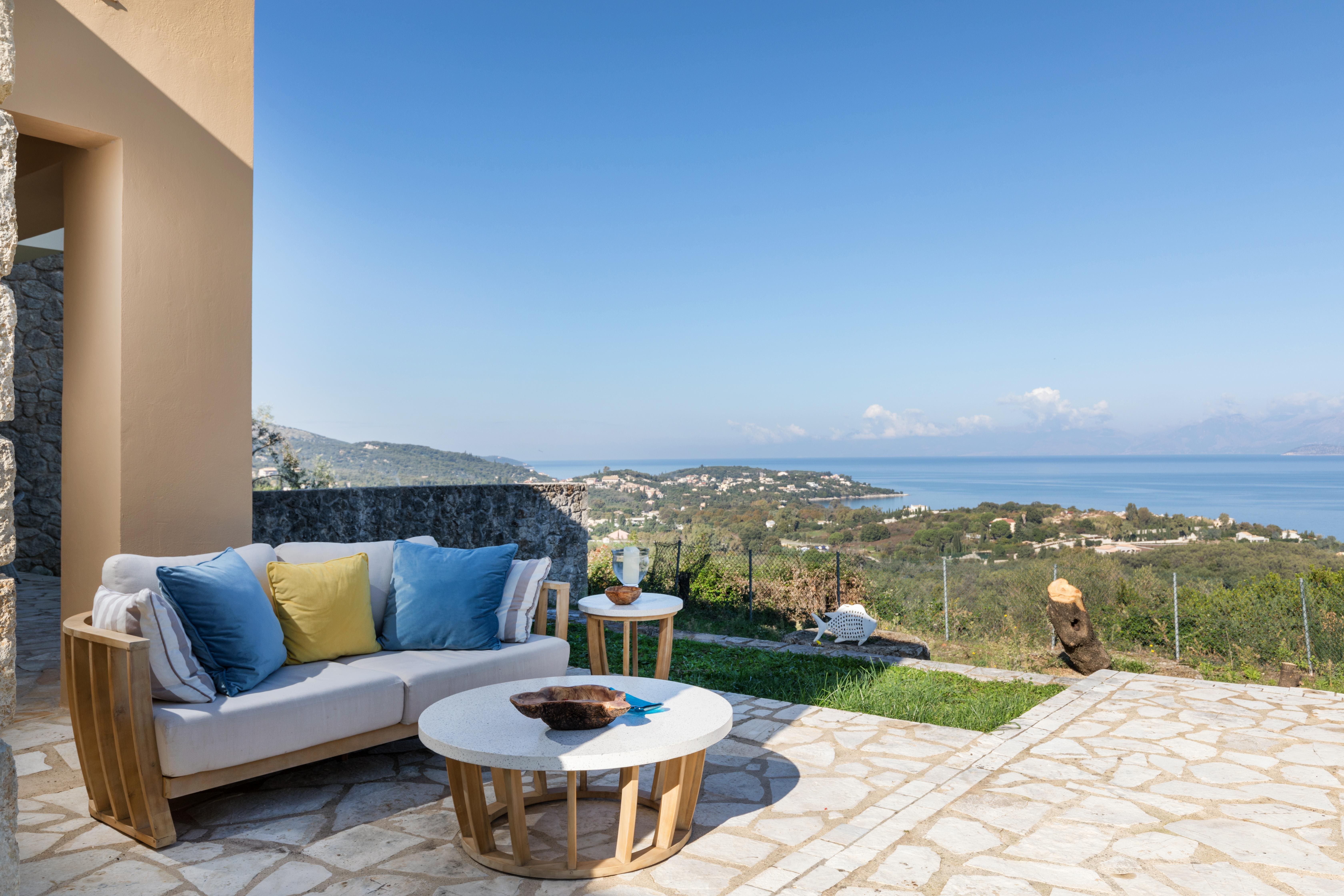 Villa Boreas Keras Kassiopi: Elegant 3-Bedroom Apartment with Stunning Sea Views, Kassiopi