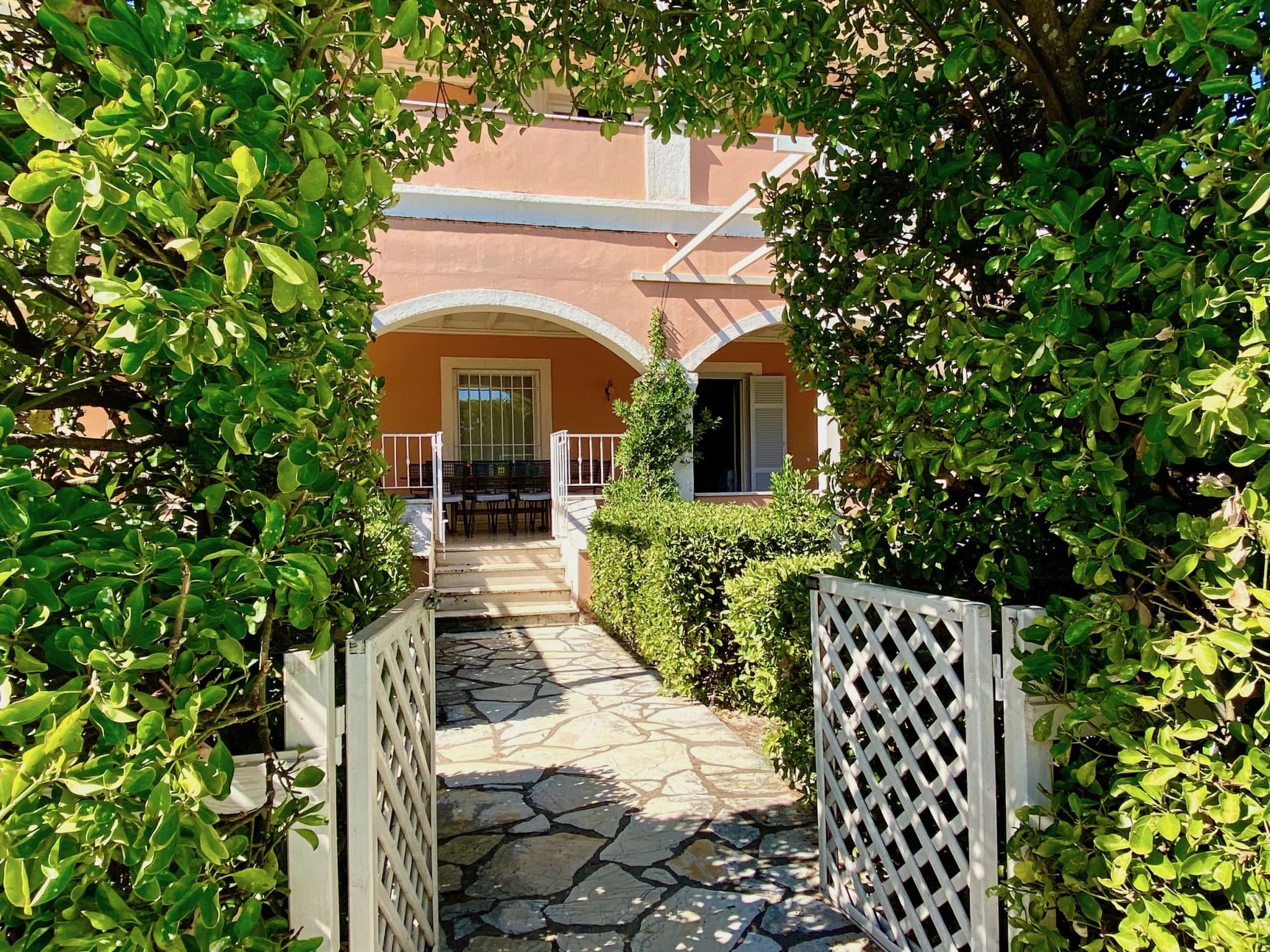 Villa Lefki Nymfes Kassiopi: 5-Bedroom Apartment with Pool and Sea Views, Kassiopi