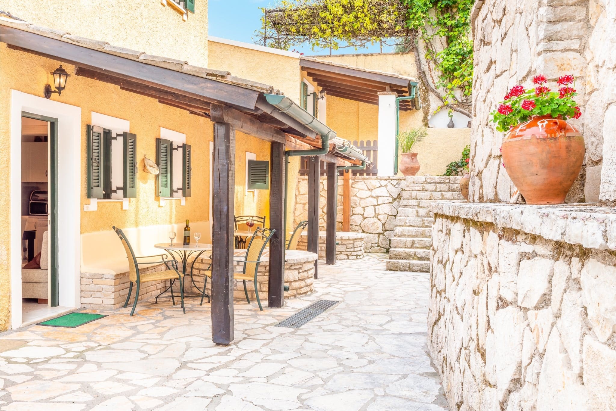 Villa Ostria Nymfes Kassiopi: Spacious 6-Bedroom Apartment with Sea Views and Pool, Kassiopi