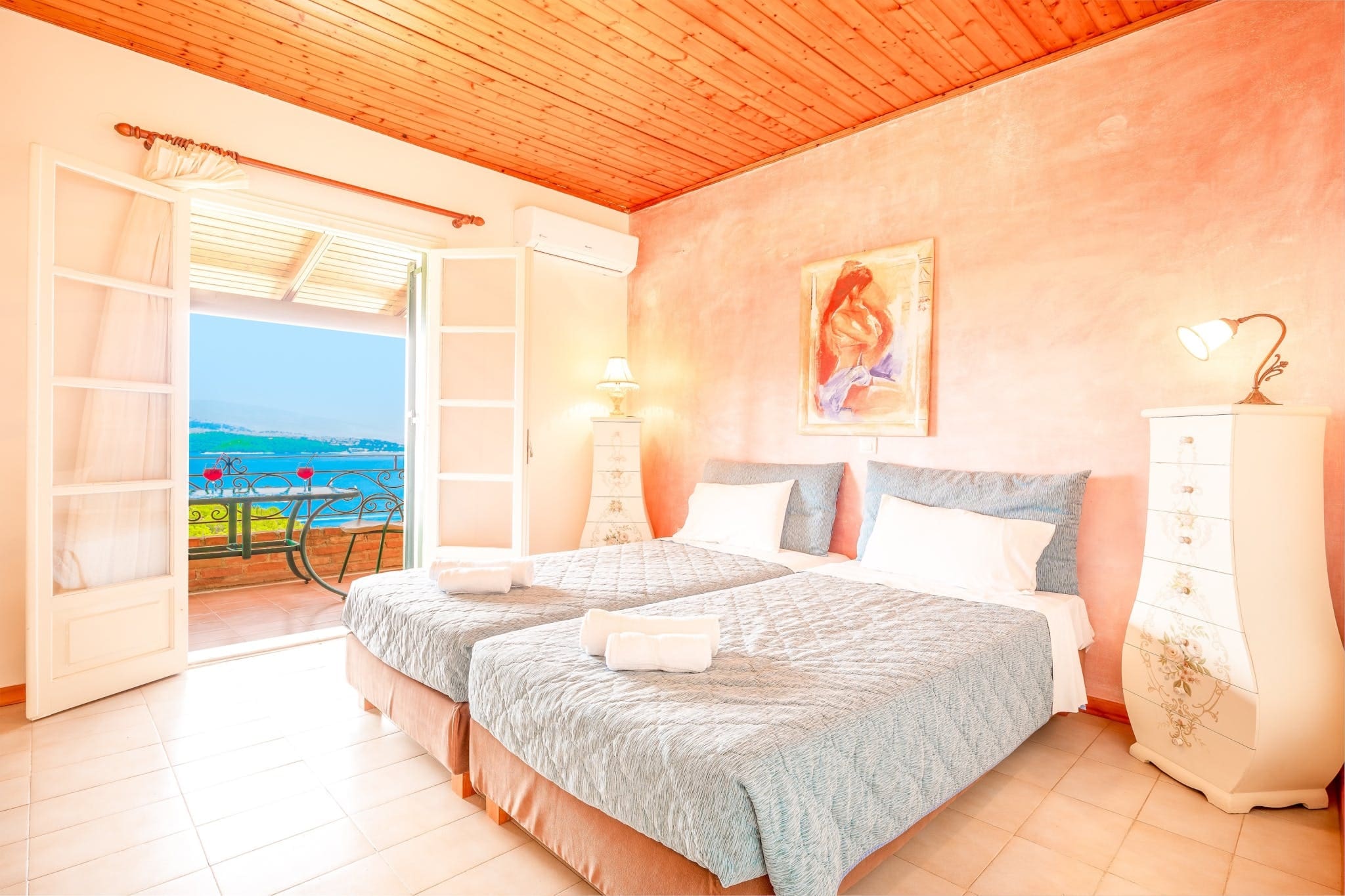 Villa Ostria Nymfes Kassiopi: Spacious 6-Bedroom Apartment with Sea Views and Pool, Kassiopi