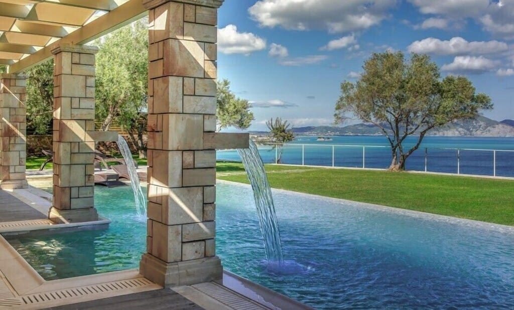 Villa Lefkos Marathias Keri: Luxury 3-Bedroom Apartment with Pool and Seaview, Keri
