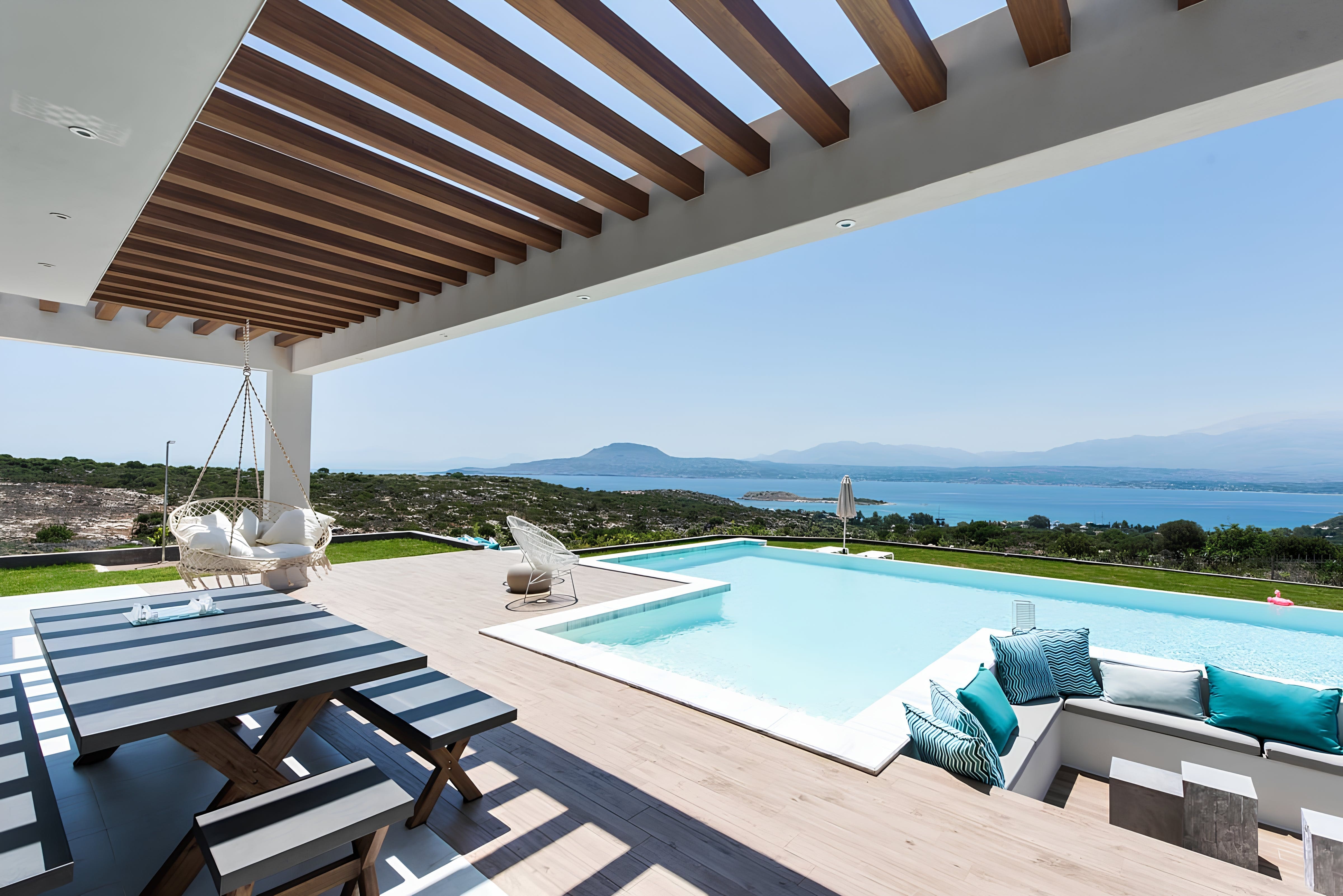 Villa Ostria Koum Kokkino Chorio: Luxury 4-Bedroom Villa with Seaview and Pool, Kokkino Chorio