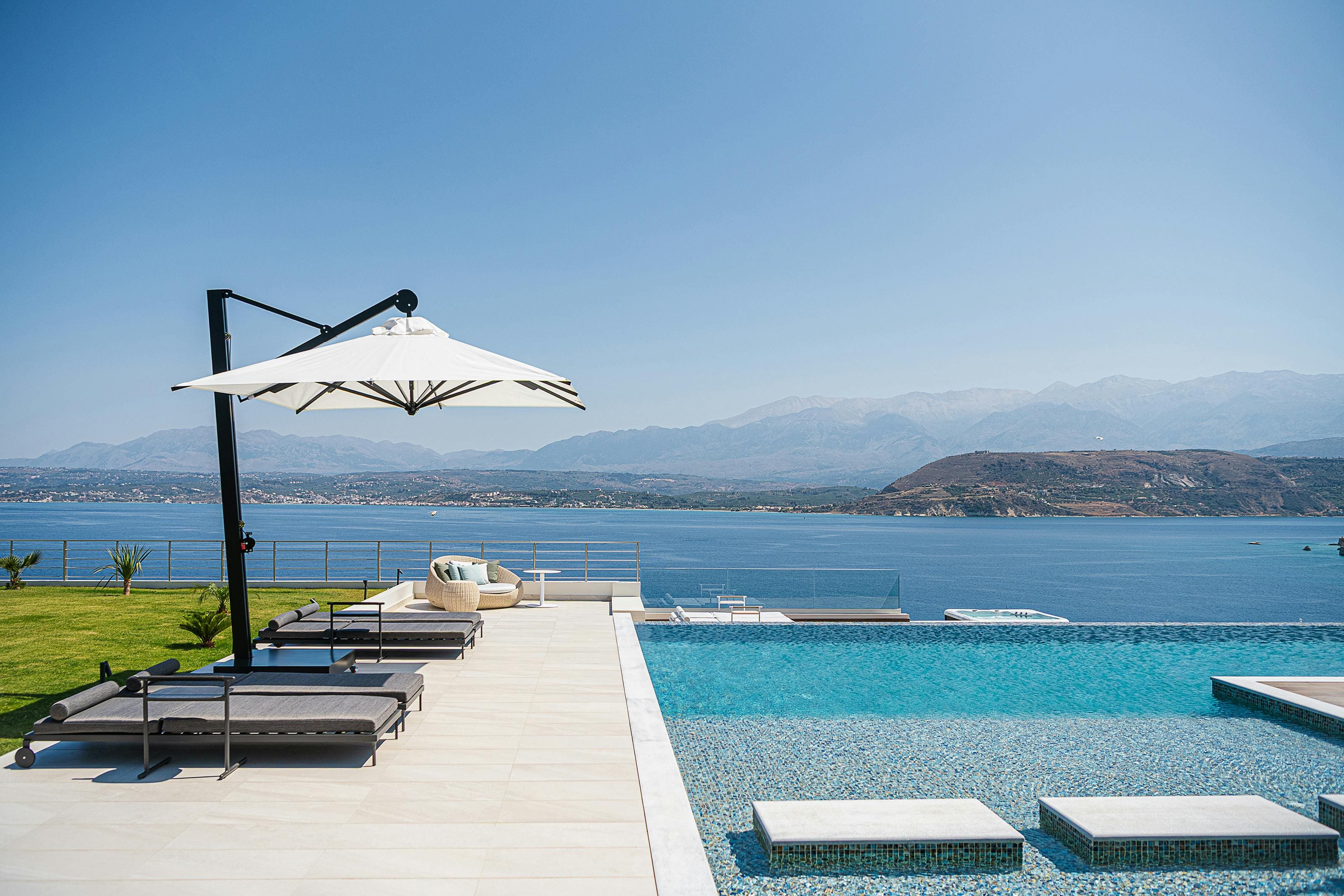Villa Boreas Kavros Kokkino Chorio: Luxury 6-Bedroom Villa with Seaview and Gym, Kokkino Chorio