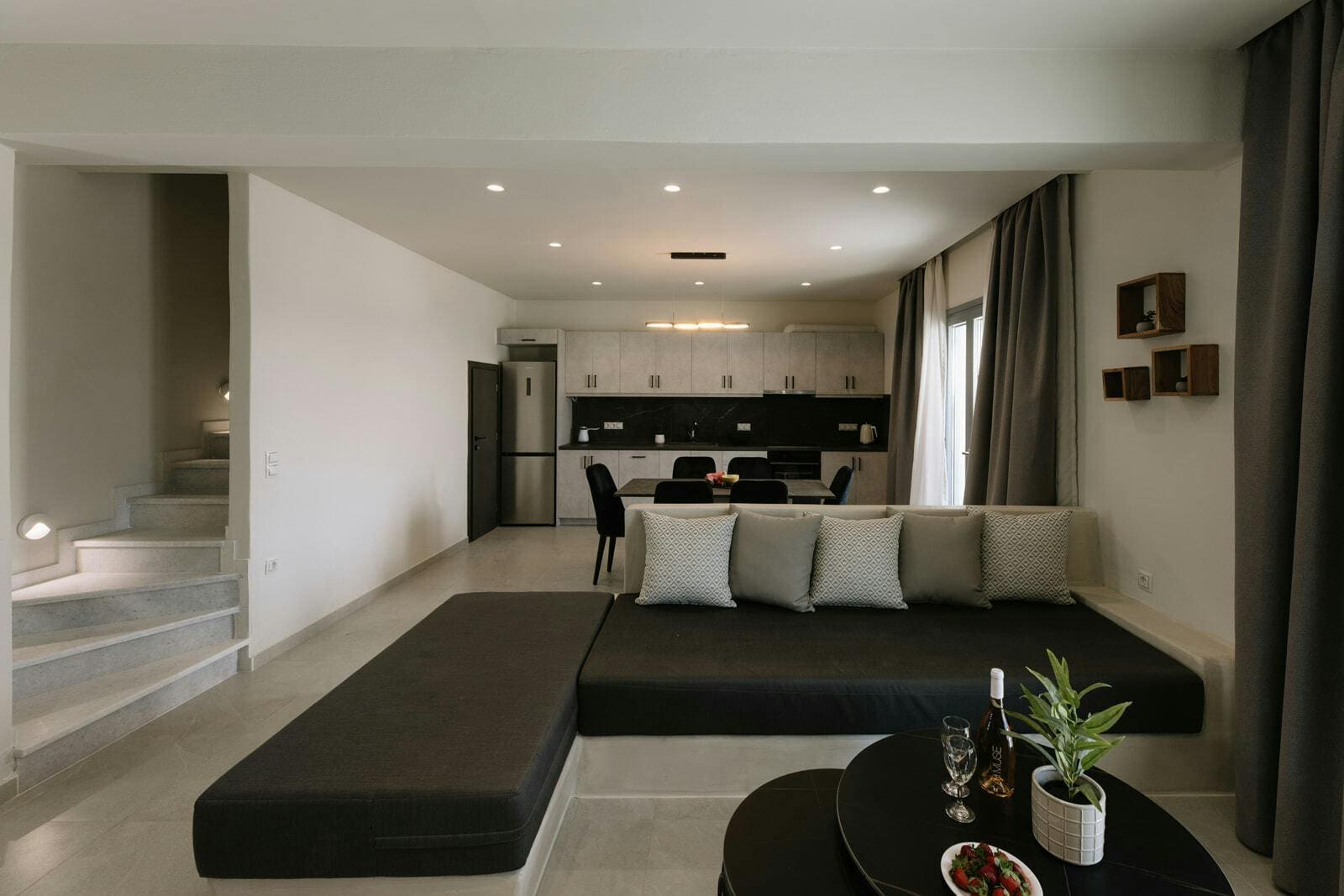 Villa Boreas Apiranthos Naxos: Luxury 3-Bedroom Villa with Pool and Sea Views, Naxos
