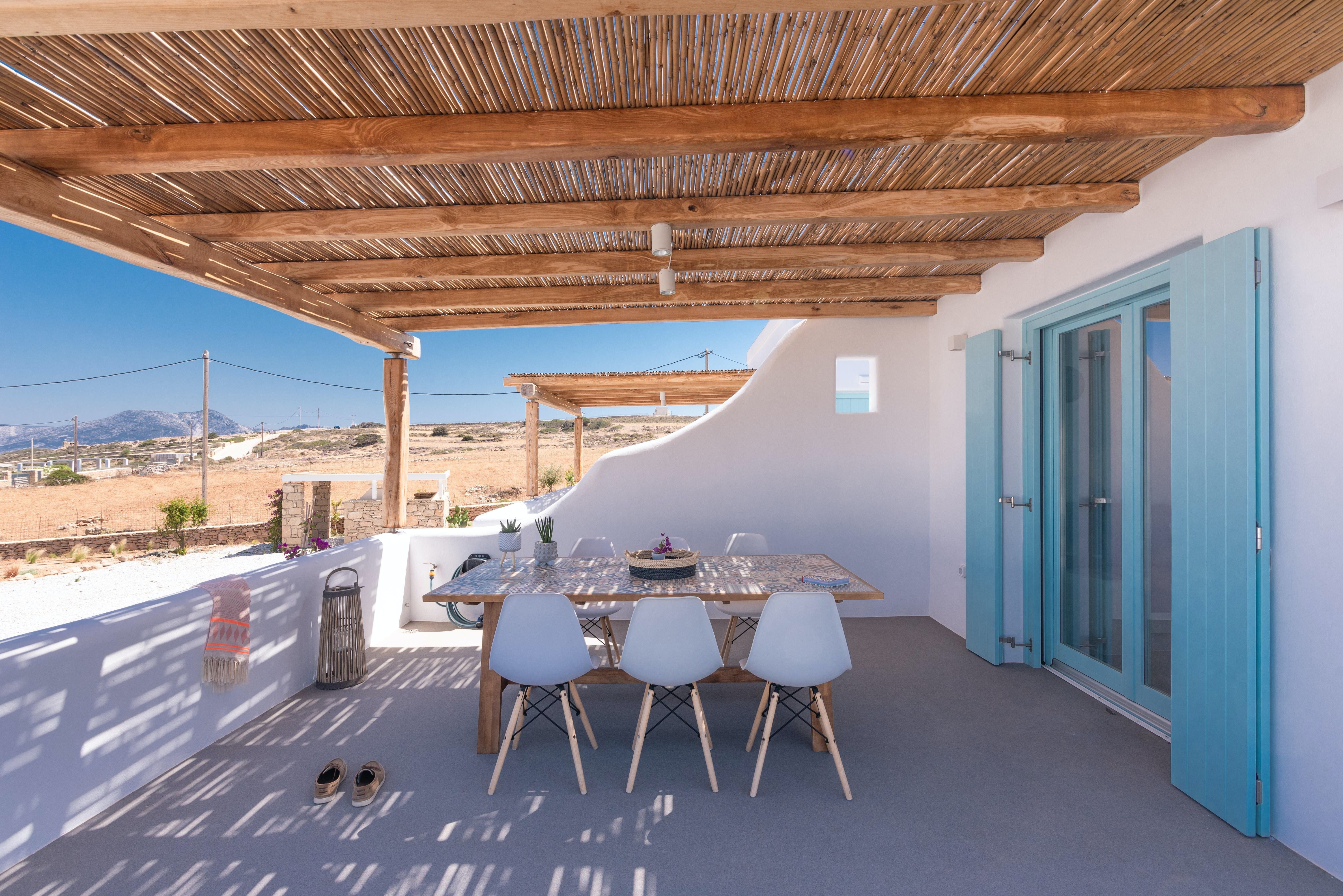 Villa Lefki Agios Prokopios Naxos: Stylish 3-Bedroom Villa with Sea Views, Naxos