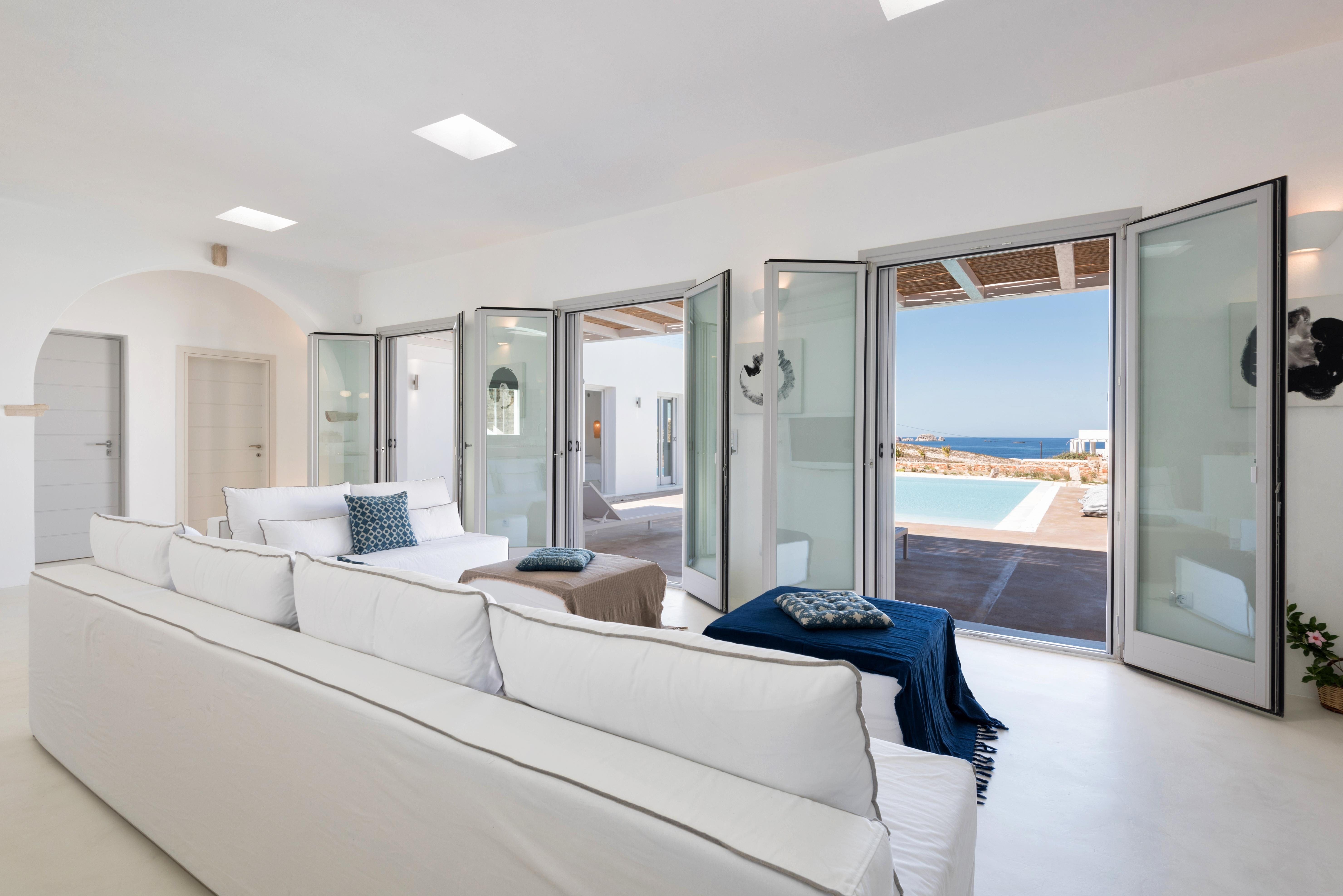 Villa Galazio Marpissa Paros: Luxury 5-Bedroom Villa with Seaview and Pool, Paros