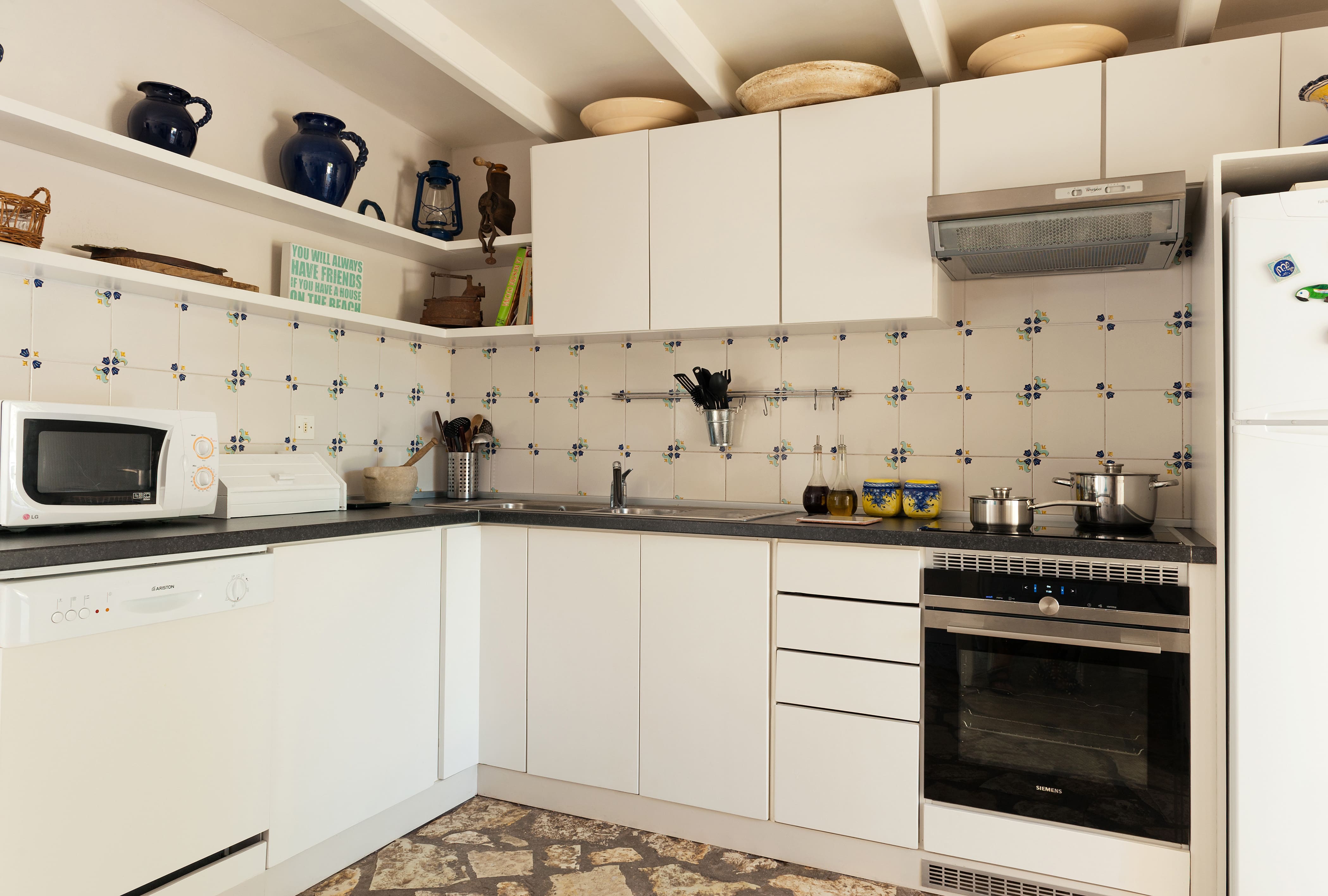 Villa Meltemi Paxi: Luxury 4-Bedroom Apartment with Infinity Pool and Sea Views, Paxi