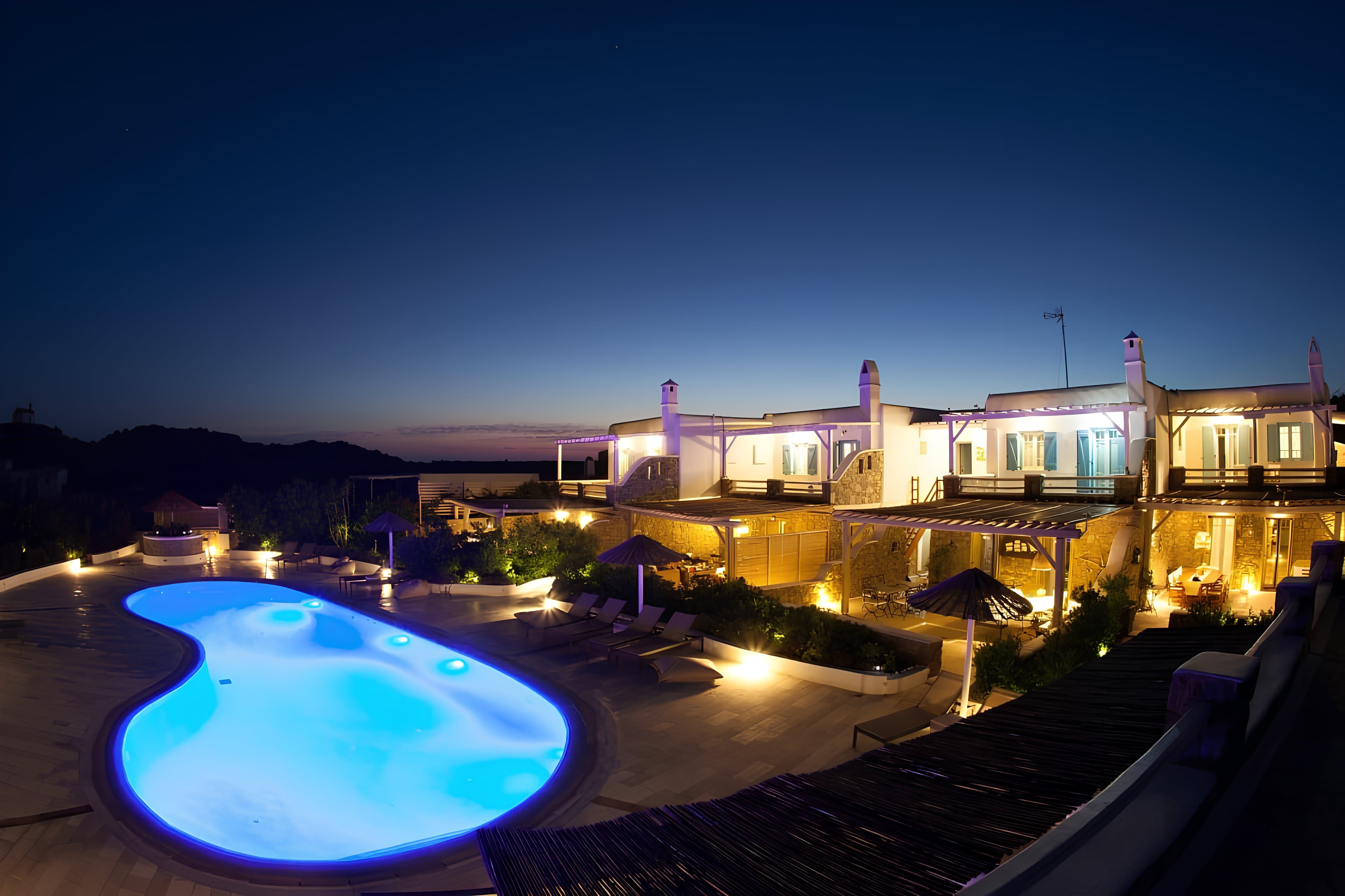 Villa Lysias Agios Sostis Platis Gialos: Spacious 5-Bedroom Apartment with Pool and Air-Con, Mykonos