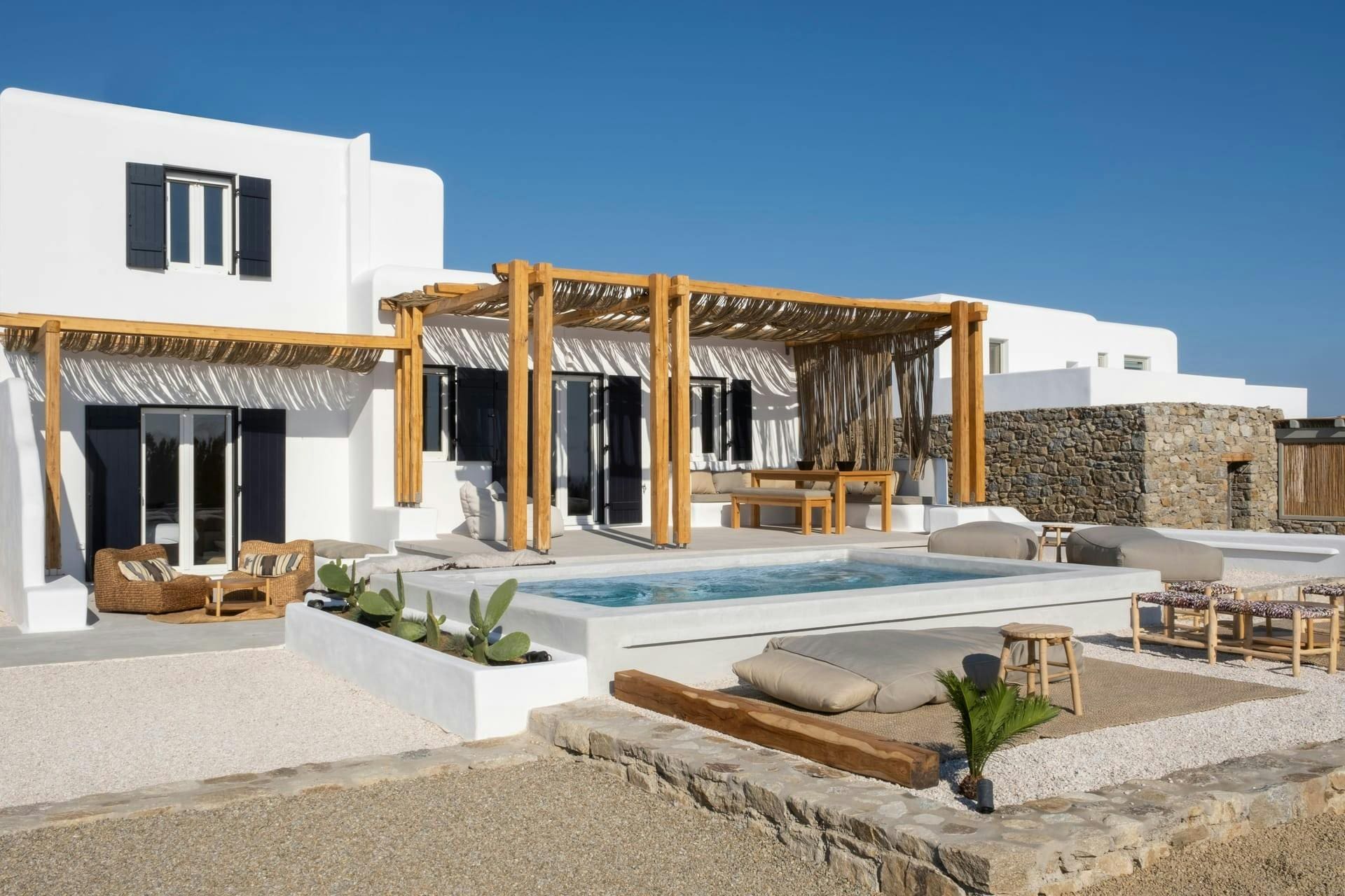 Villa Lefkos Agioi Anargyroi Psarou: Luxury 3-Bedroom Apartment with Pool and Sea Views, Psarou