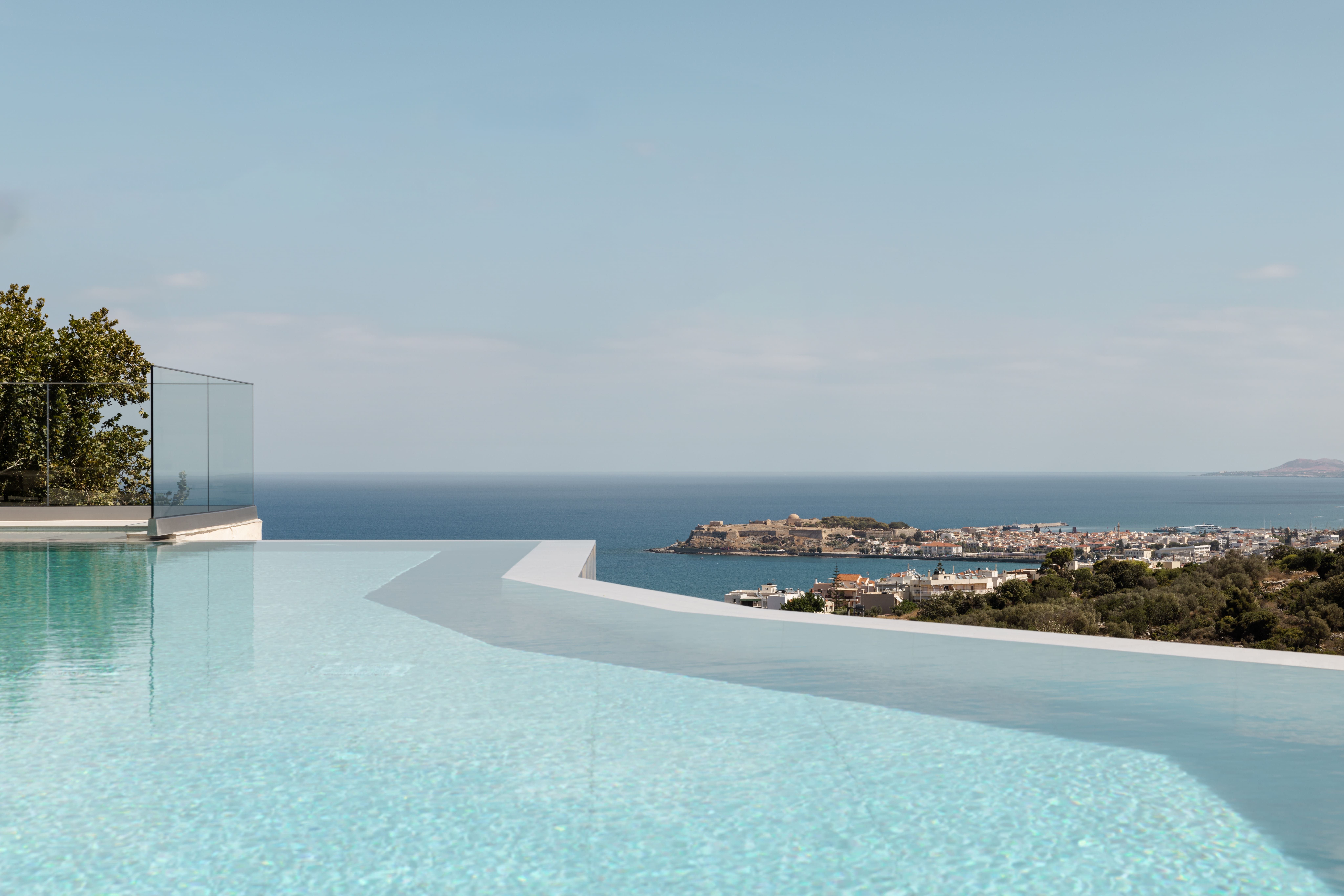 Villa Meltemi Rethymnon: Luxurious 6-Bedroom Villa with Infinity Pool and Sea Views, Rethymnon