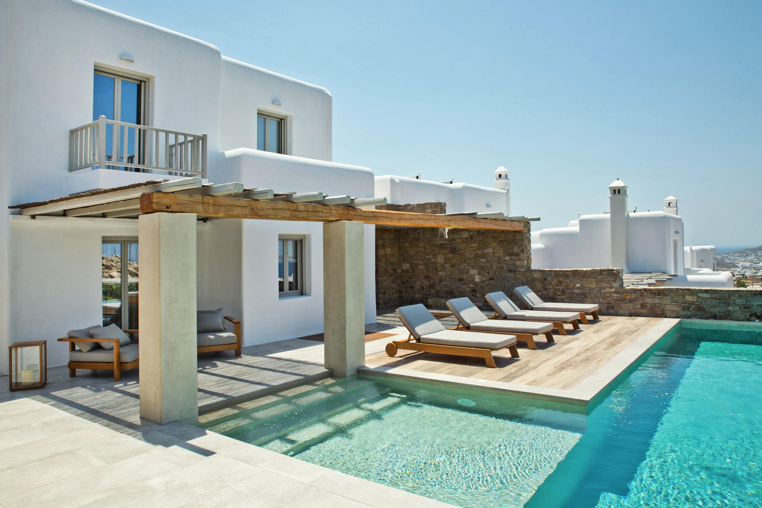 Villa Lysias Agriomilos Tourlos: Elegant 4-Bedroom Apartment with Seaviews and Pool, Mykonos