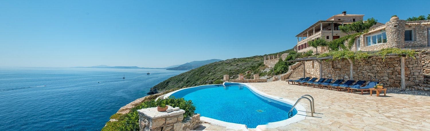 Villa Chrysos Kampi Zakynthos: Luxury 4-Bedroom Apartment with Seaview and Pool, Zakynthos